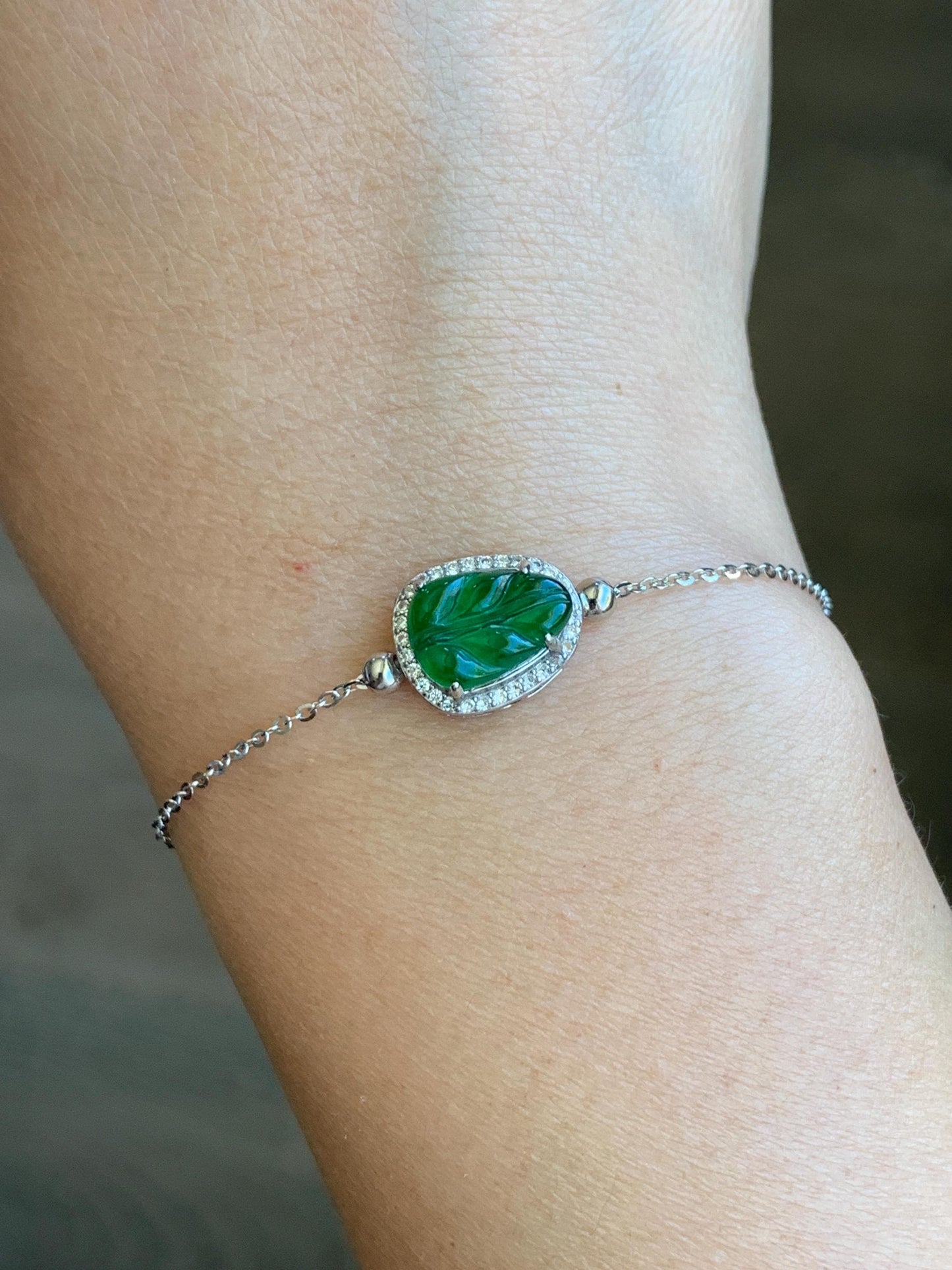 Natural Grade A Guatemalan Icy Translucent Vibrant Green Jadeite Leaf Charm Sterling Silver Chain Bracelet adjustable 天然冰危绿翡翠叶子针式银手链 LYPD