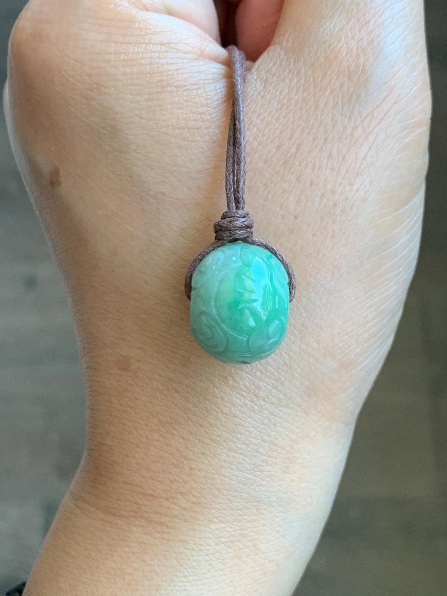 Natural Grade A Icy Translucent Green Jade Jadeite Engraved Apple Bead Pendant Adjustable Rope Necklace 25” 8g 天然冰绿翡翠雕花苹果珠吊坠项链 MLPG66