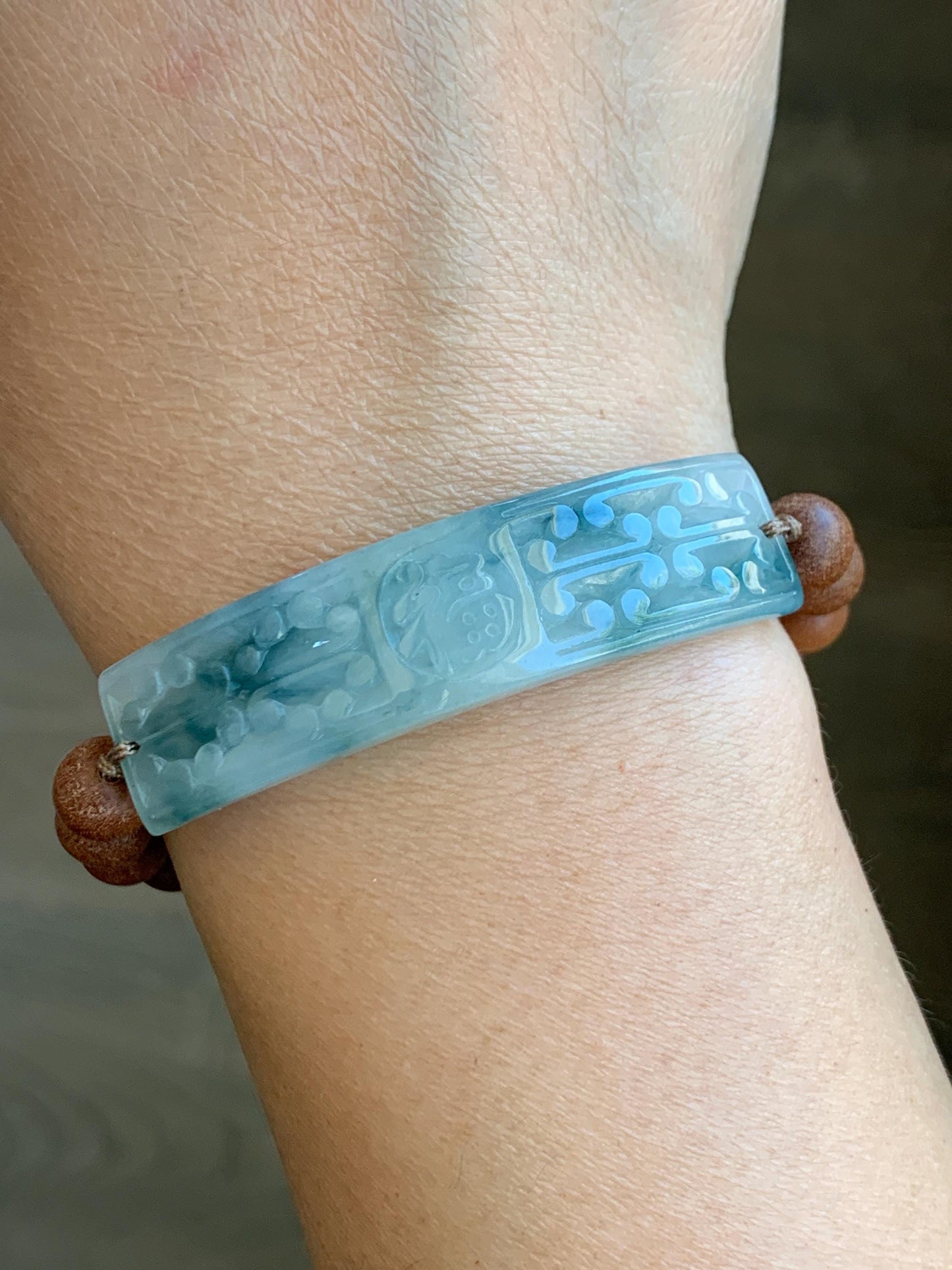Natural Grade A Icy Translucent Gelatinous Pastel Blue Teal Blue Marbled Jadeite Cuff Wood Beads Beaded Bracelet 7.25" 天然冰胶蓝花翡翠手牌木珠手串 PLP250