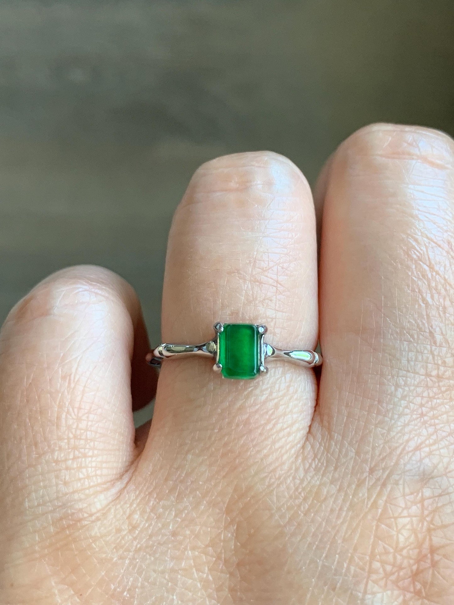 Natural Grade A Guatemalan Icy Translucent Vibrant Green Jadeite Bamboo Ring Sterling Silver Size Adjustable 天然冰危绿切割面翡翠竹节银镶戒指 ZJL55B