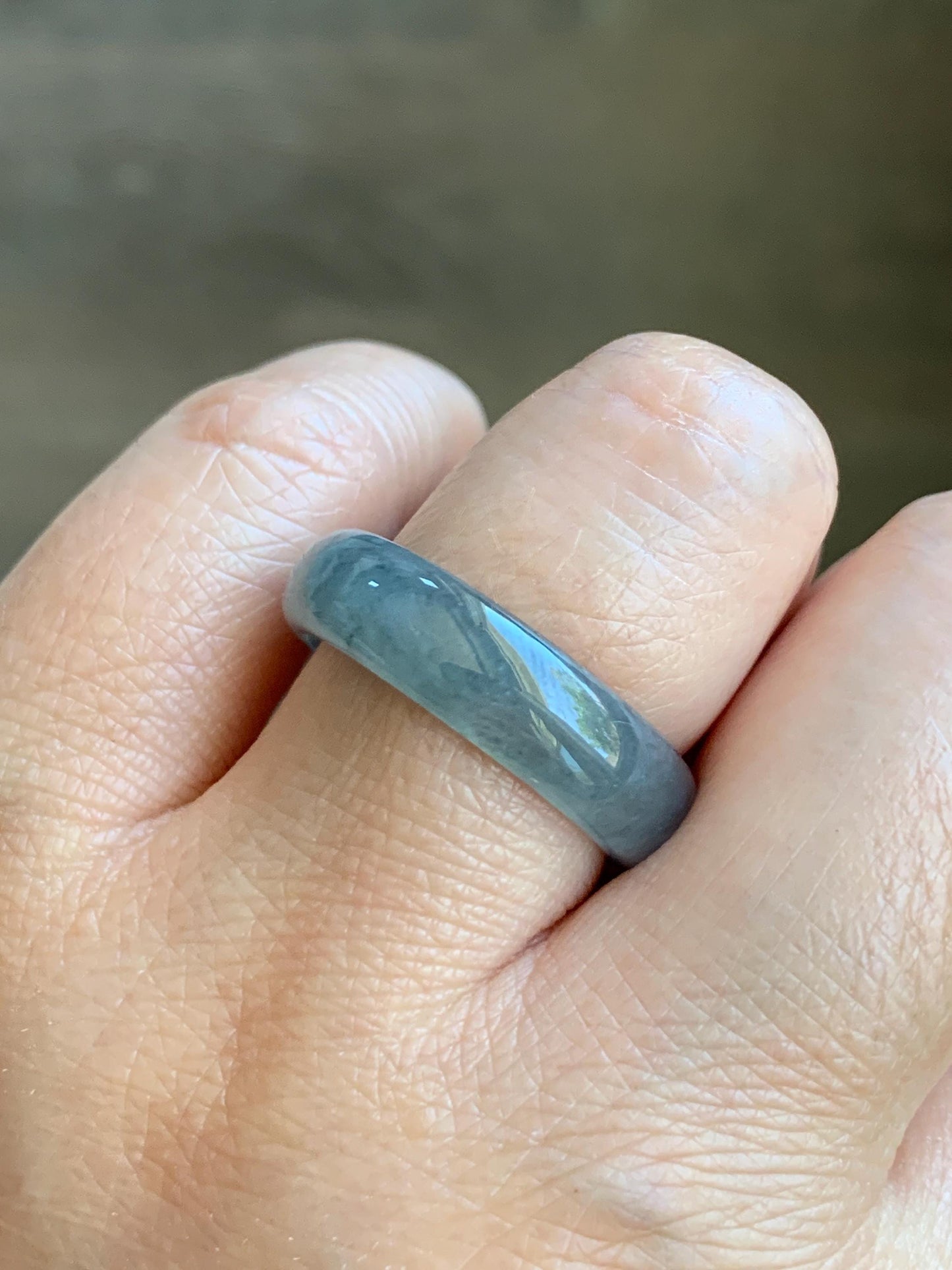 Natural Grade A Guatemalan Icy Translucent Gelatinous Wuji Jade Jadeite Band Ring Size 9.25 US 天然冰胶危乌鸡翡翠戒圈 WWJ150F