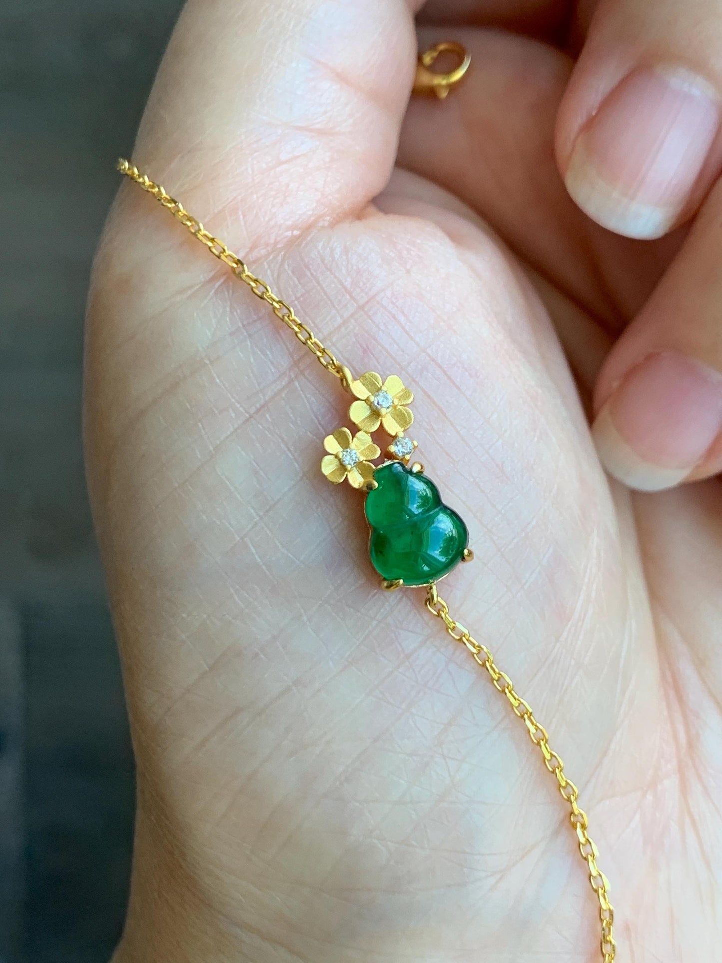 Natural Grade A Guatemalan Icy Translucent Vibrant Green Gourd Hulu Jadeite Flower Chain Bracelet Sterling Silver 6.5" 天然冰危绿翡翠葫芦梅花银手链 HGG160