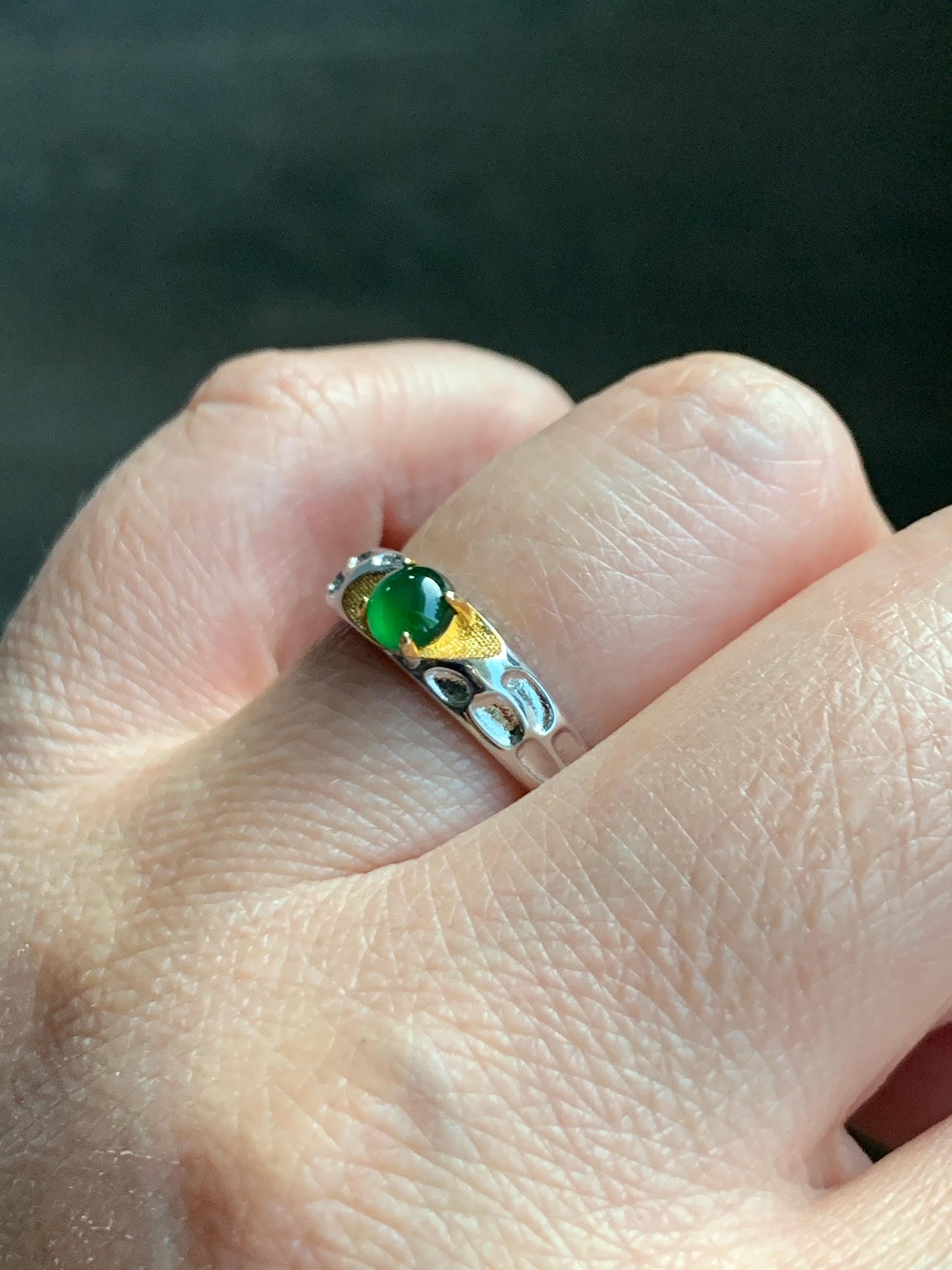 Natural Guatemalan Icy Translucent Vibrant Green Round Jadeite Band Style Ring Two-tone Sterling Silver Size 7 Adjustable 天然冰危绿翡翠银镶戒指 TTB56A
