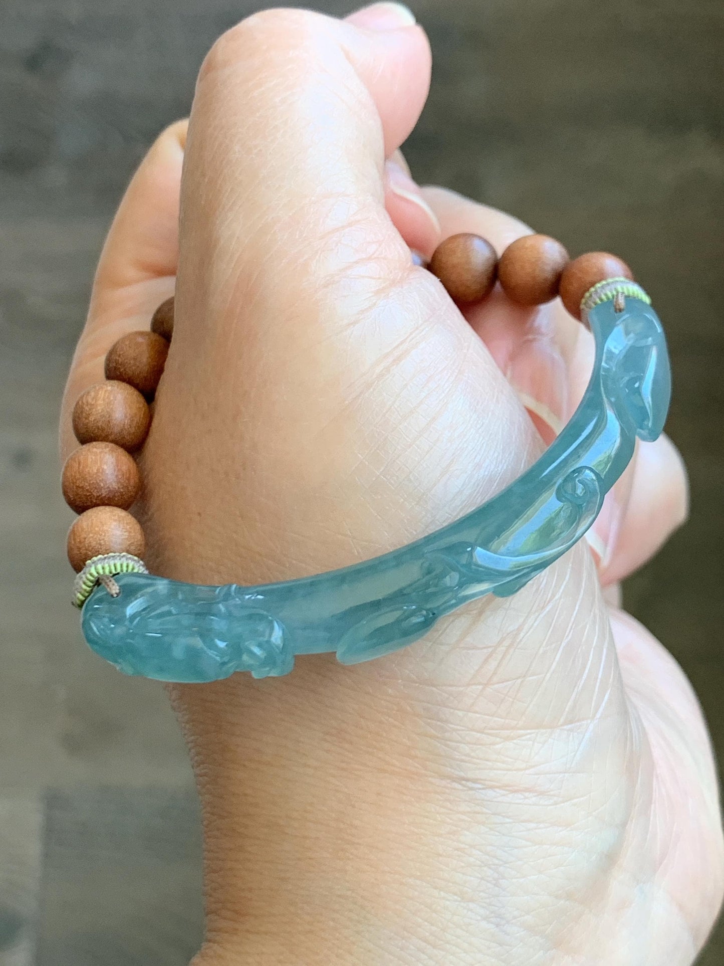 Natural Grade A Guatemalan Icy Highly Translucent Bright Blue Jadeite Dragon Hook Cuff Wood Beads Beaded Bracelet 6.75" 天然高冰危龙钩手牌木珠手串 GWL250