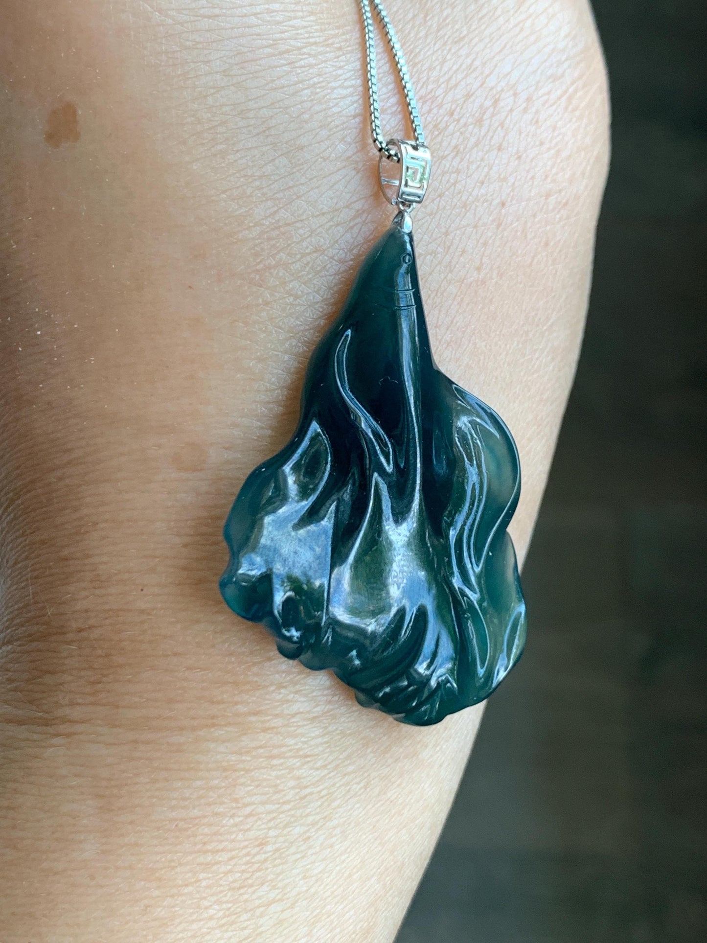 Natural Grade A Guatemalan Icy Translucent Gelatinous Old Mine Dark Teal Blue Jadeite Fish Pendant 18K White Gold 10g 天然老种冰胶危深蓝翡翠鱼镶嵌吊坠 WLDY
