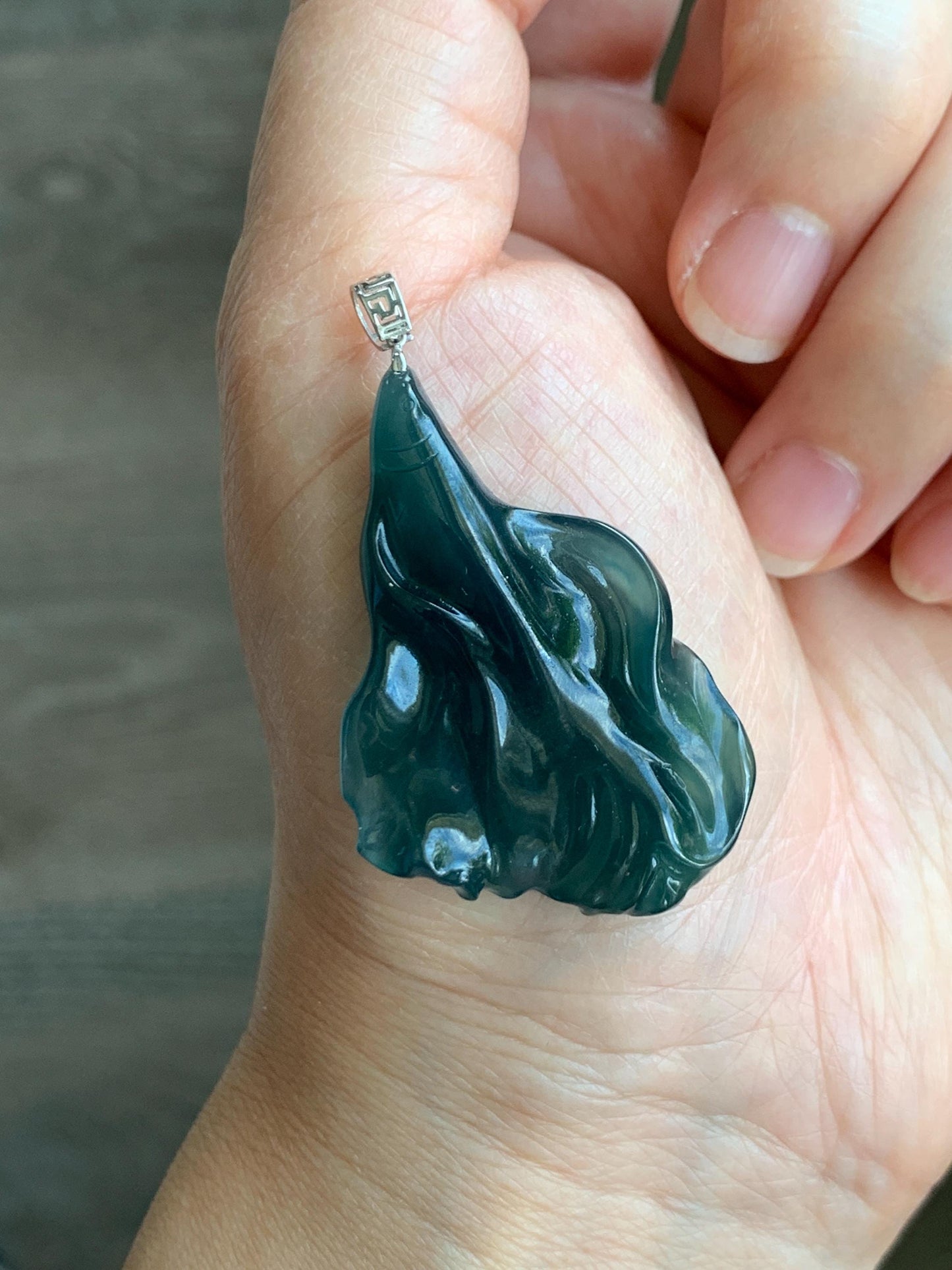 Natural Grade A Guatemalan Icy Translucent Gelatinous Old Mine Dark Teal Blue Jadeite Fish Pendant 18K White Gold 10g 天然老种冰胶危深蓝翡翠鱼镶嵌吊坠 WLDY