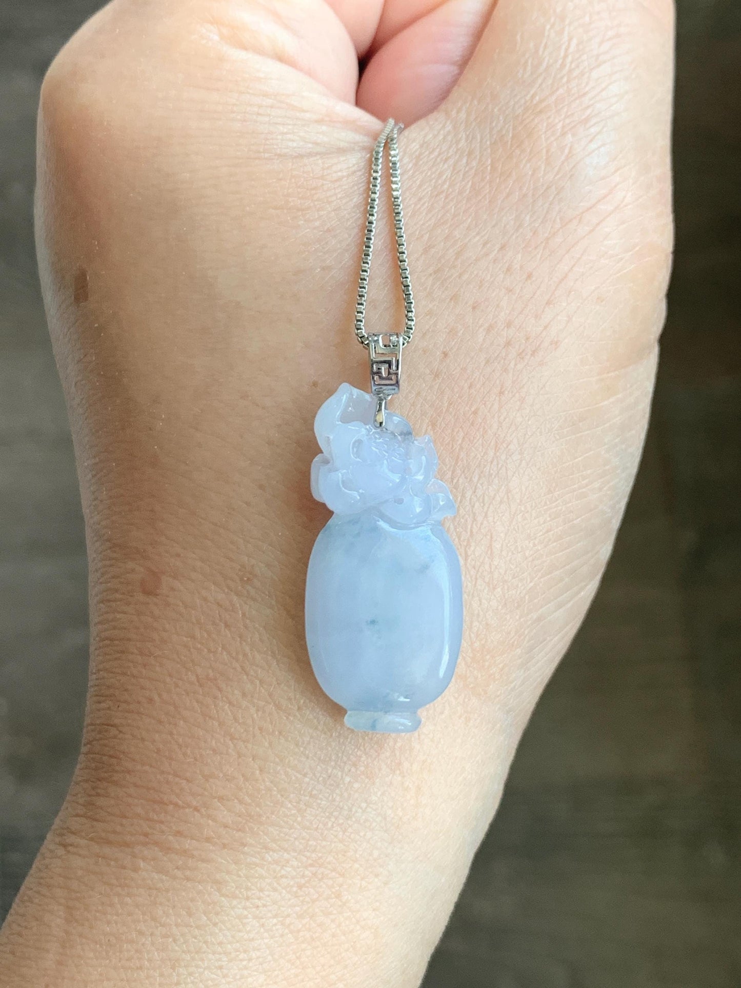 Natural Grade A Icy Translucent Gelatinous Pastel Purple Jade Jadeite Lotus Flower Vase Pendant 18K White Gold 天然冰胶淡紫飘花翡翠莲花宝瓶吊坠 MZP-A