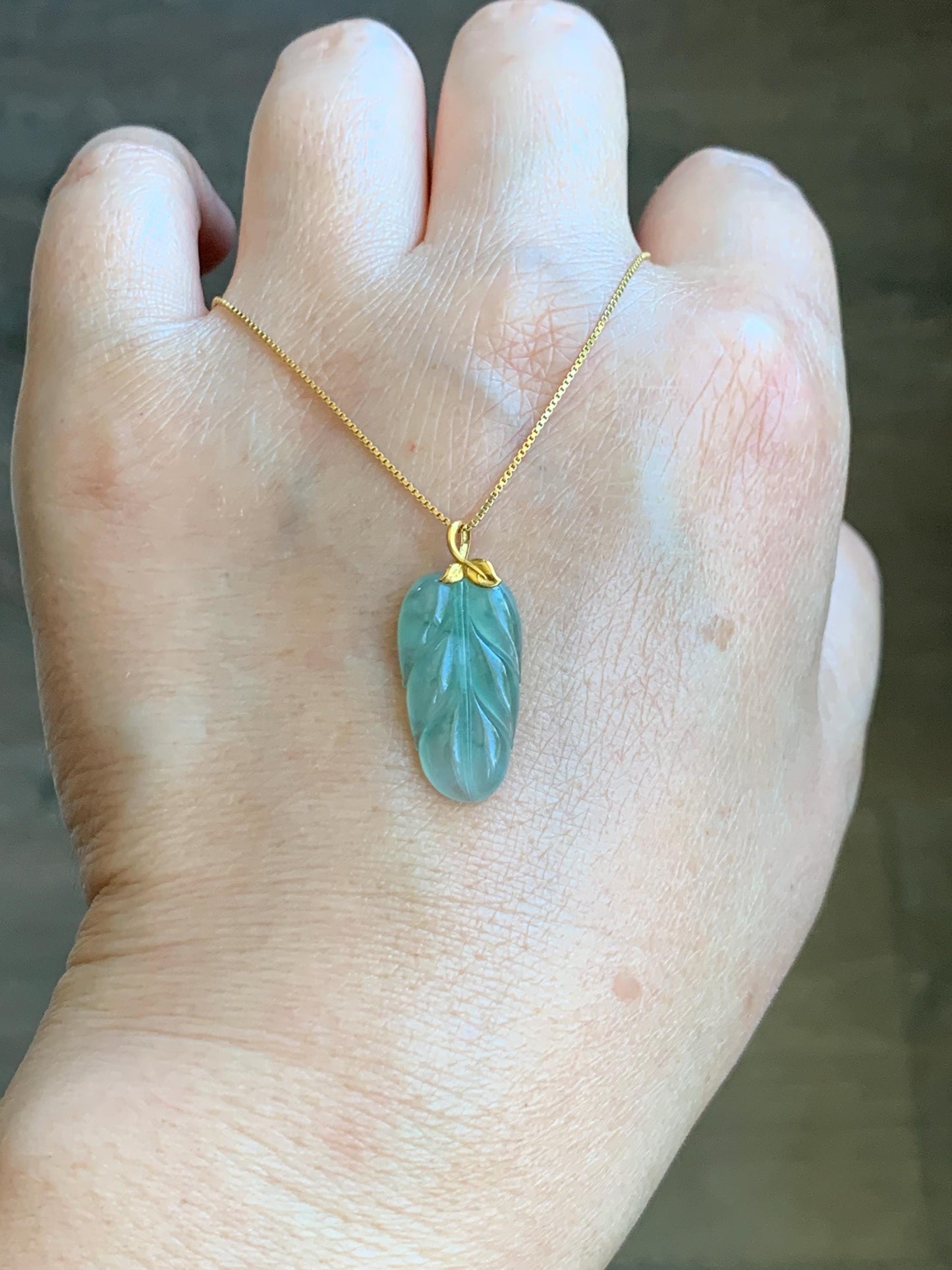 Natural Grade A Icy Highly Translucent Light Green Marbled Jade Jadeite Carved Leaf Petite Pendant 18K Yellow Gold 天然冰起光飘花翡翠大叶有成镶嵌小吊坠 XMY280