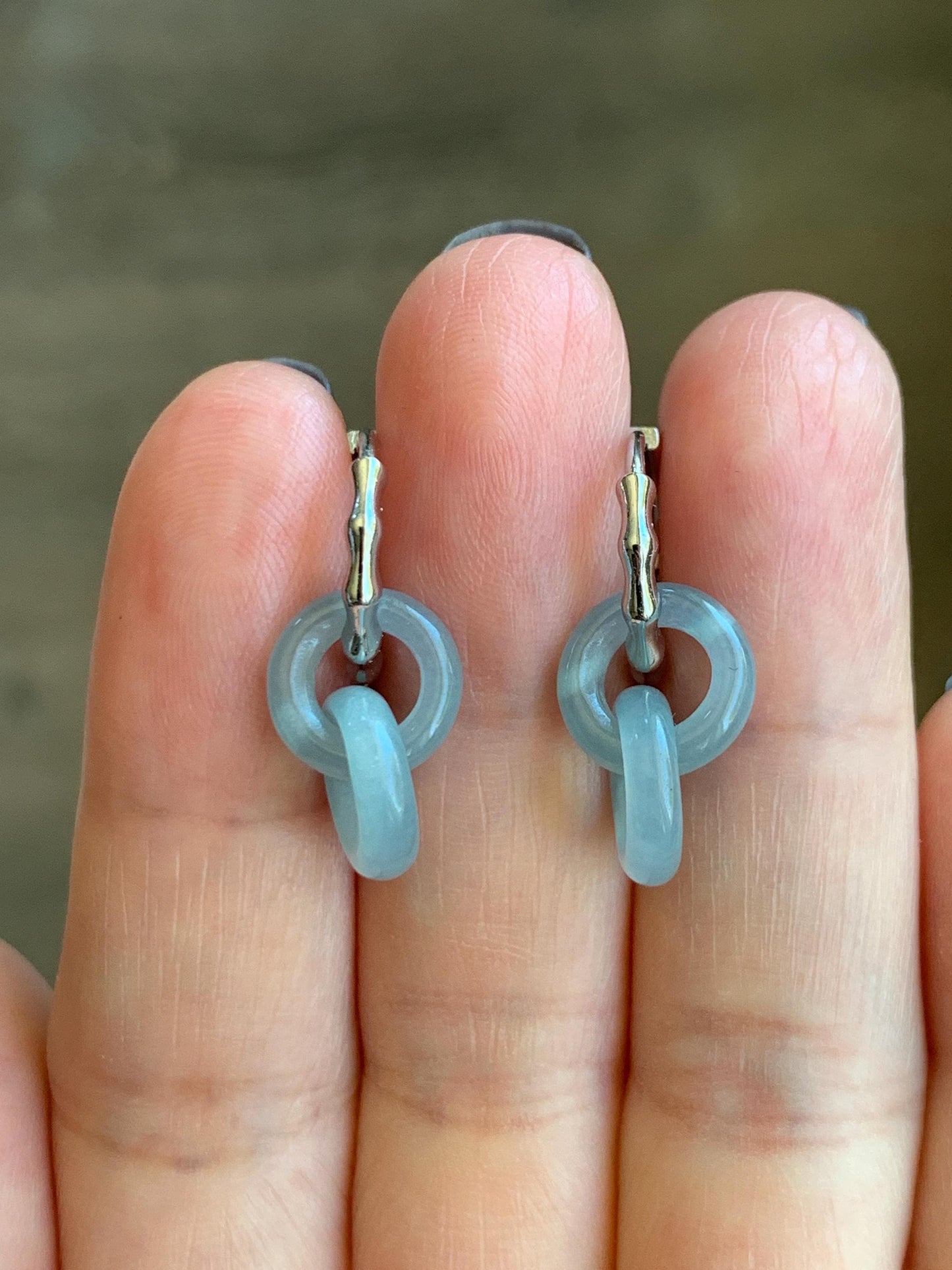 Natural Grade A Guatemalan Icy Translucent Pastel Dusty Blue Jadeite Interlocking Rings Hoop Earrings White Gold Plated 天然冰危淡蓝翡翠环环相扣耳包 HHZ76