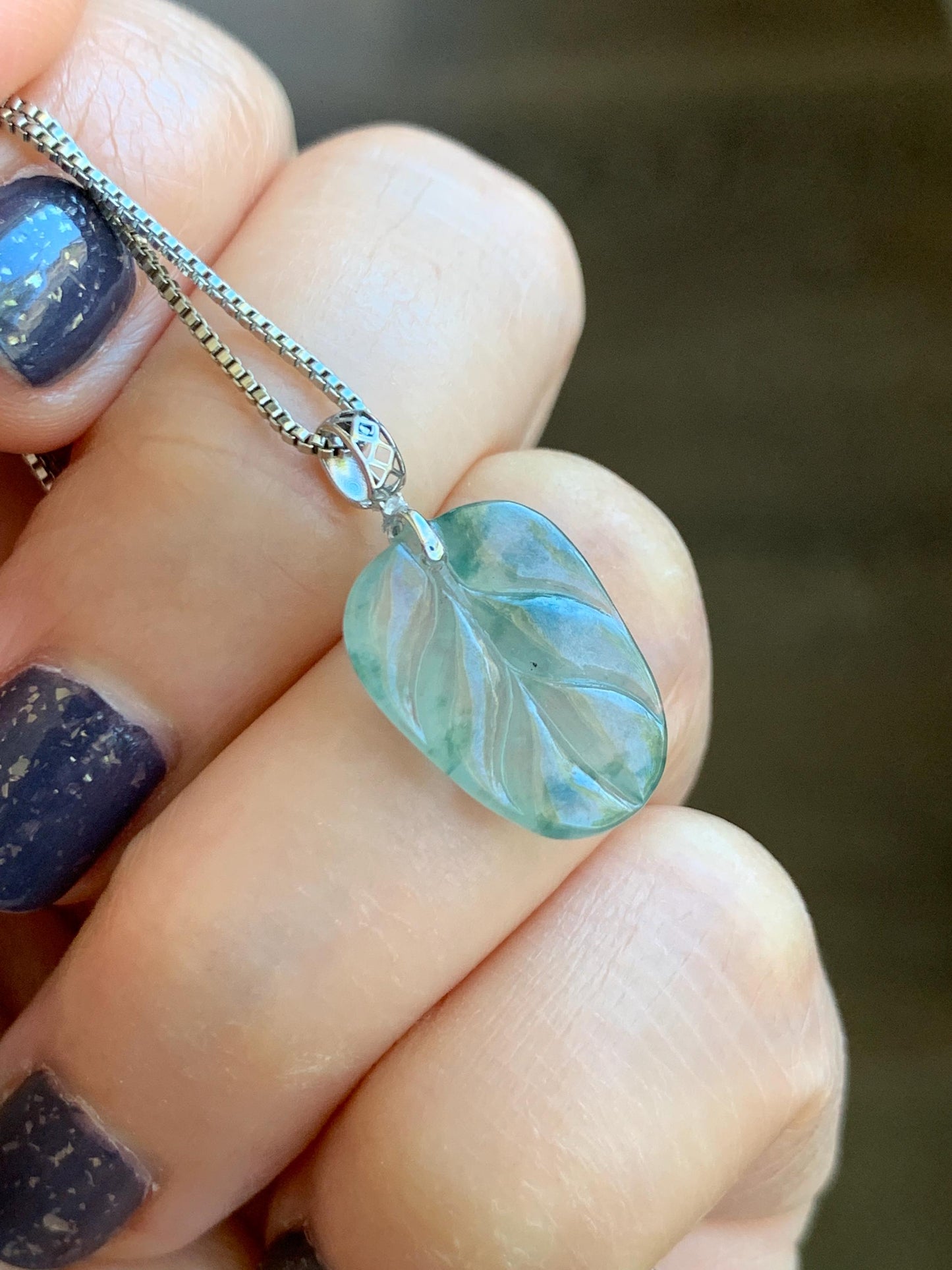 Natural Grade A Icy Highly Translucent Light Green Marbled Jade Jadeite Carved Leaf Petite Pendant 18K White Gold 天然冰起光飘花翡翠叶子镶嵌小吊坠 XPY154A