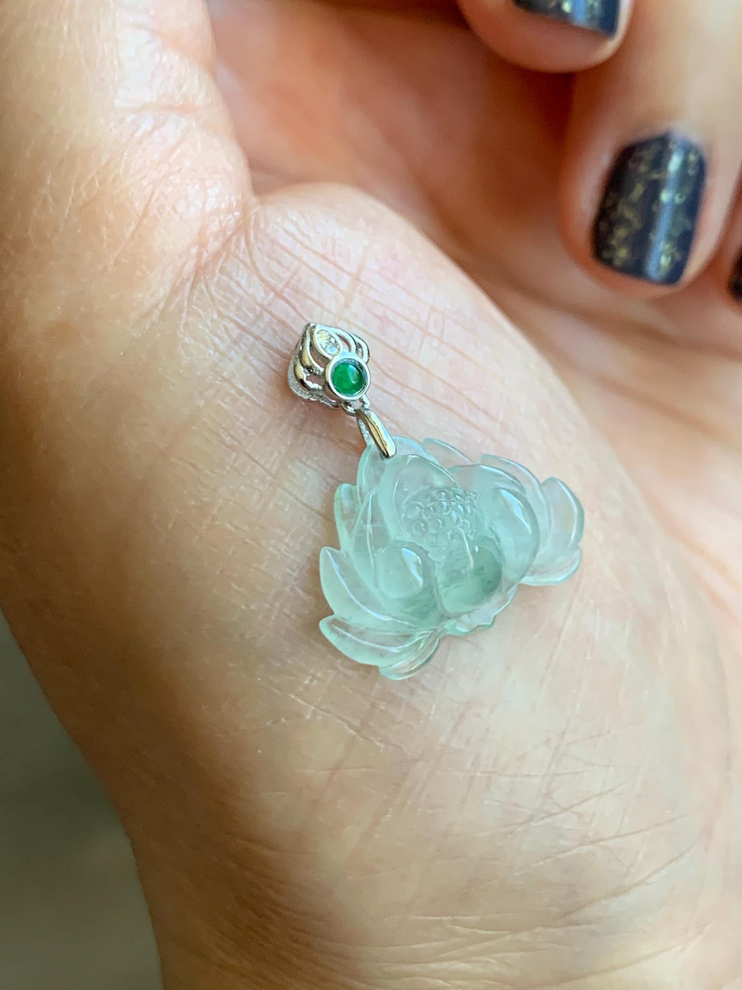 Natural Grade A Icy Highly Translucent Light Green Marbled Jade Jadeite Lotus Flower Petite Pendant Sterling Silver 天然冰晴飘花翡翠迷你莲花镶嵌吊坠 QPM165