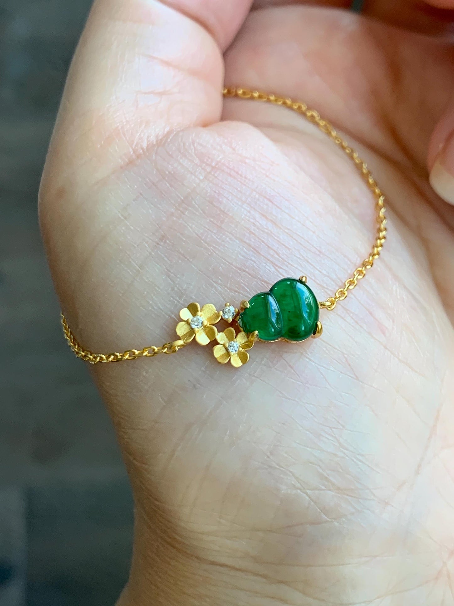 Natural Grade A Guatemalan Icy Translucent Vibrant Green Gourd Hulu Jadeite Flower Chain Bracelet Sterling Silver 6.5" 天然冰危绿翡翠葫芦梅花银手链 HGG160