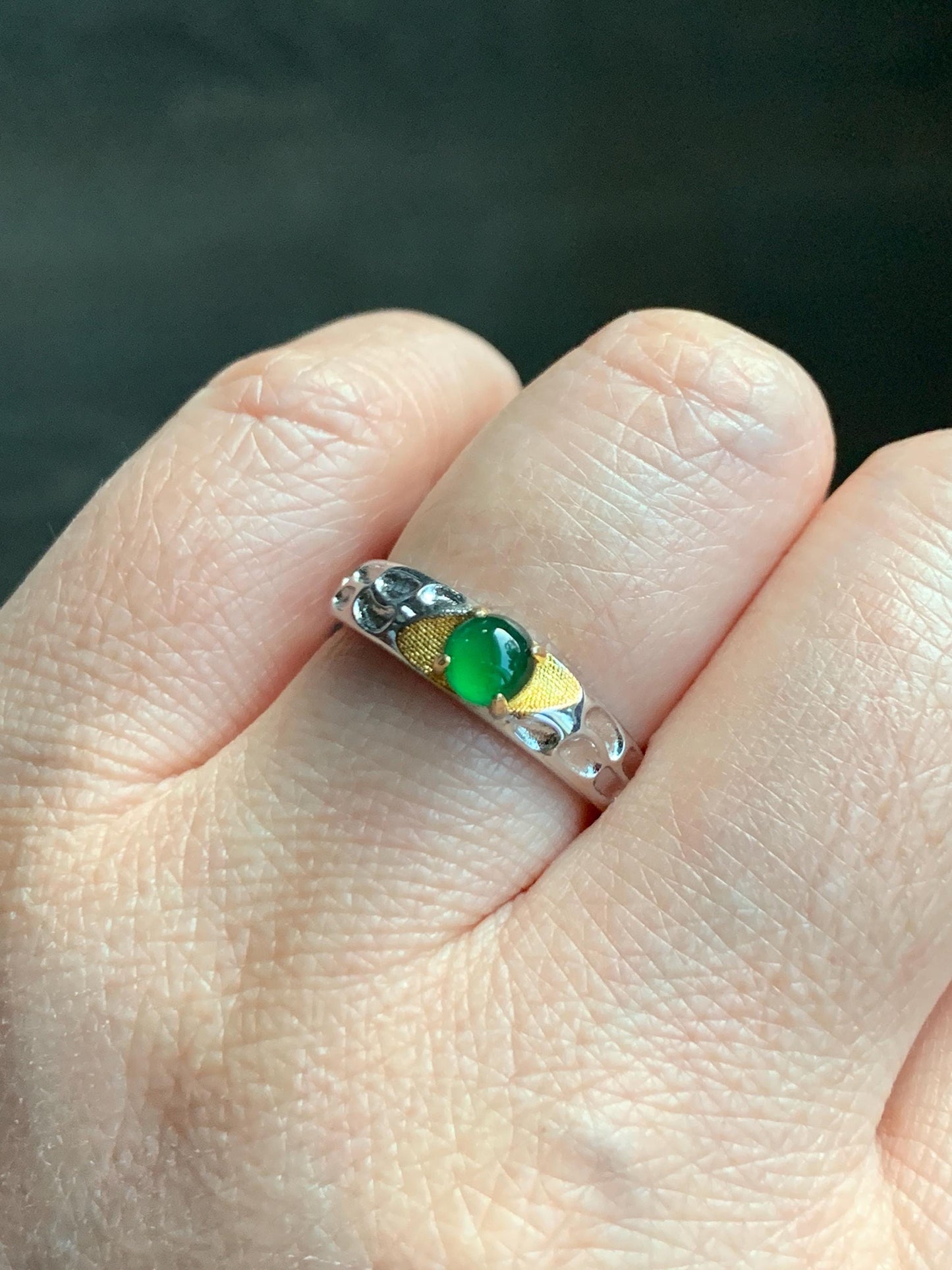 Natural Guatemalan Icy Translucent Vibrant Green Round Jadeite Band Style Ring Two-tone Sterling Silver Size 7 Adjustable 天然冰危绿翡翠银镶戒指 TTB56A