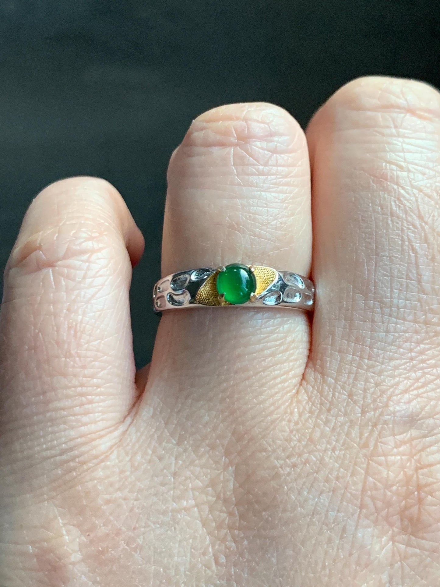 Natural Guatemalan Icy Translucent Vibrant Green Round Jadeite Band Style Ring Two-tone Sterling Silver Size 7 Adjustable 天然冰危绿翡翠银镶戒指 TTB56B