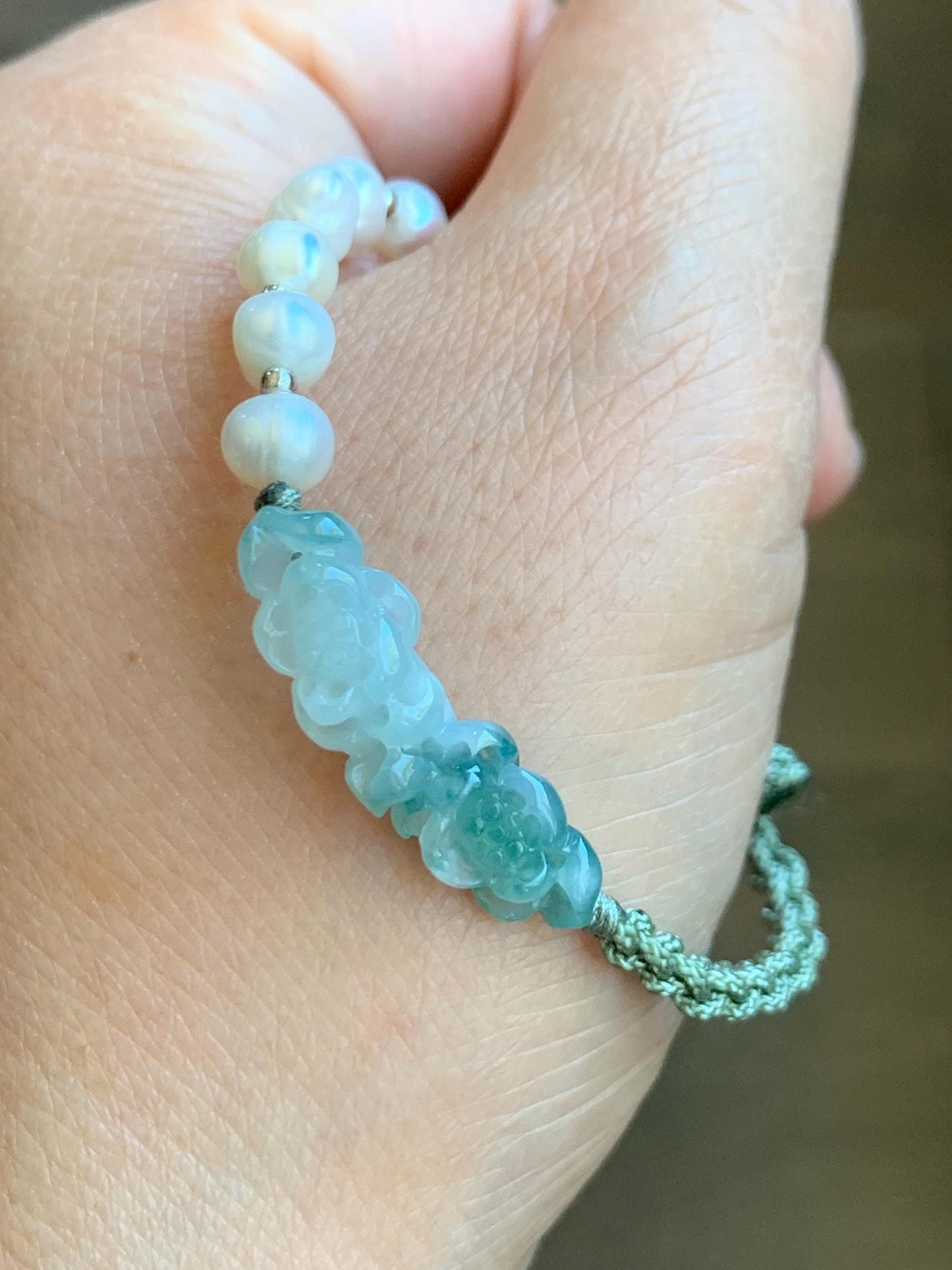 Natural Grade A Icy Translucent White Green Marbled Jadeite Double Lotus Flower Freshwater Pearls Rope Bracelet 7" 天然白冰飘绿花翡翠双莲花珍珠手绳 SLH130G