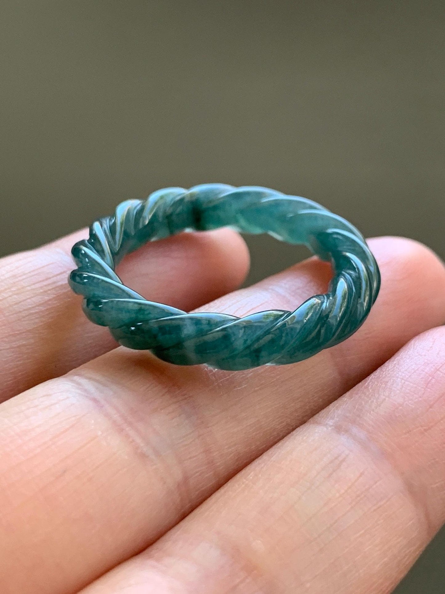 Natural Grade A Guatemalan Icy Translucent Gelatinous Dark Teal Blue Jadeite Carved Braid Band Ring Size 11.25 US 4g 天然冰胶危蓝水翡翠麻花戒圈 WMH60B