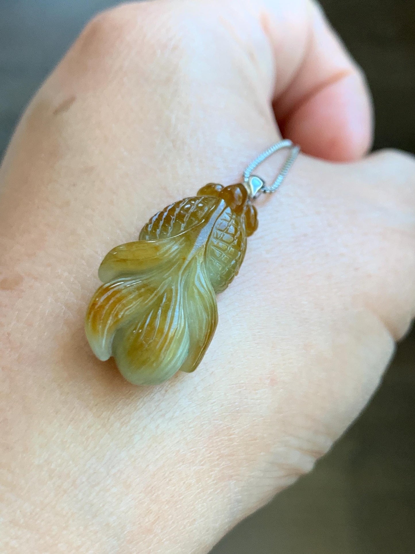 Natural Grade A Icy Translucent Yellow Marbled Jade Jadeite Carved Goldfish Pendant 18K White Gold 6g 天然黄翡翠金鱼金扣头吊坠 MJY100A