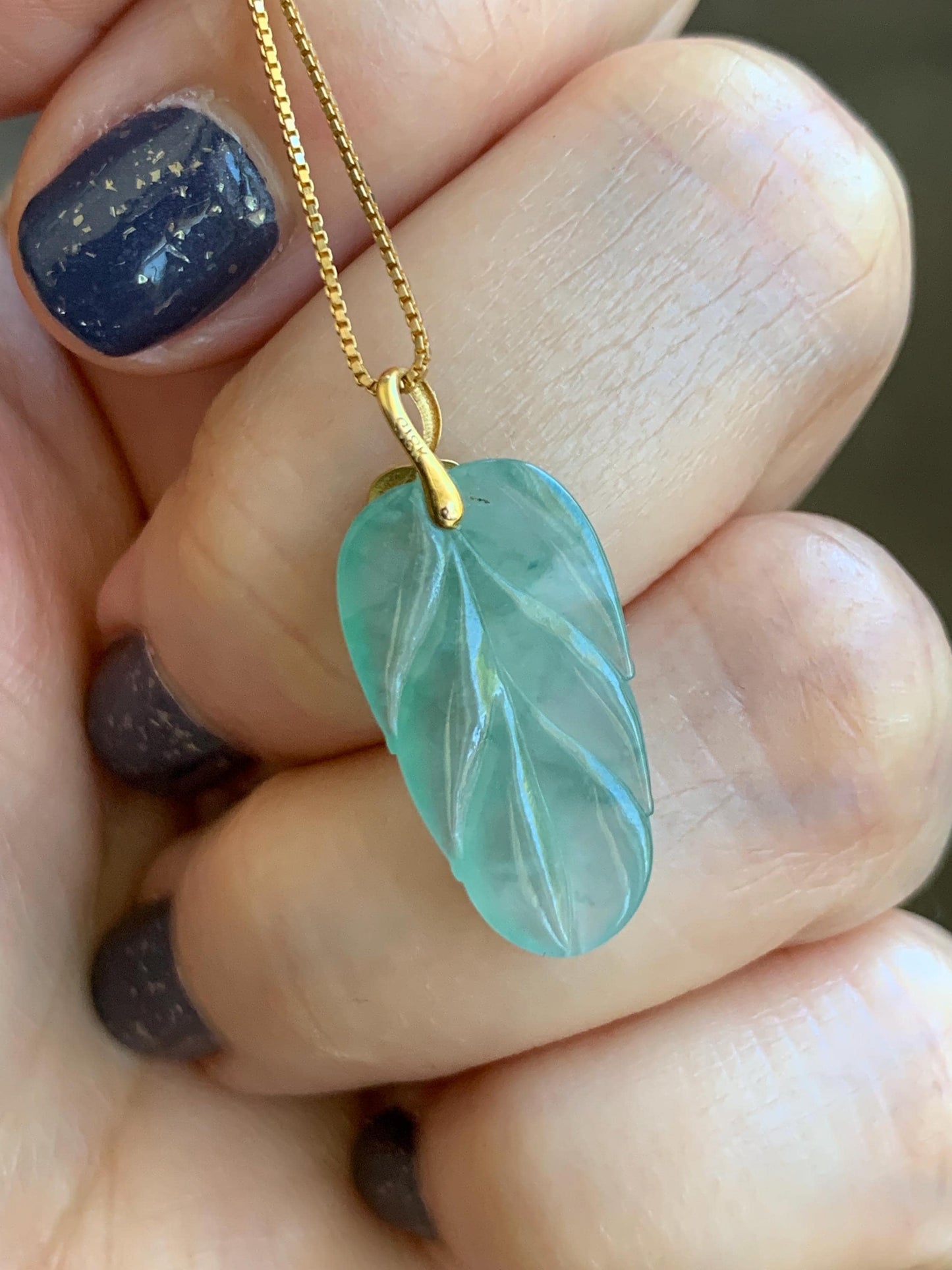 Natural Grade A Icy Highly Translucent Light Green Marbled Jade Jadeite Carved Leaf Petite Pendant 18K Yellow Gold 天然冰起光飘花翡翠大叶有成镶嵌小吊坠 XMY280
