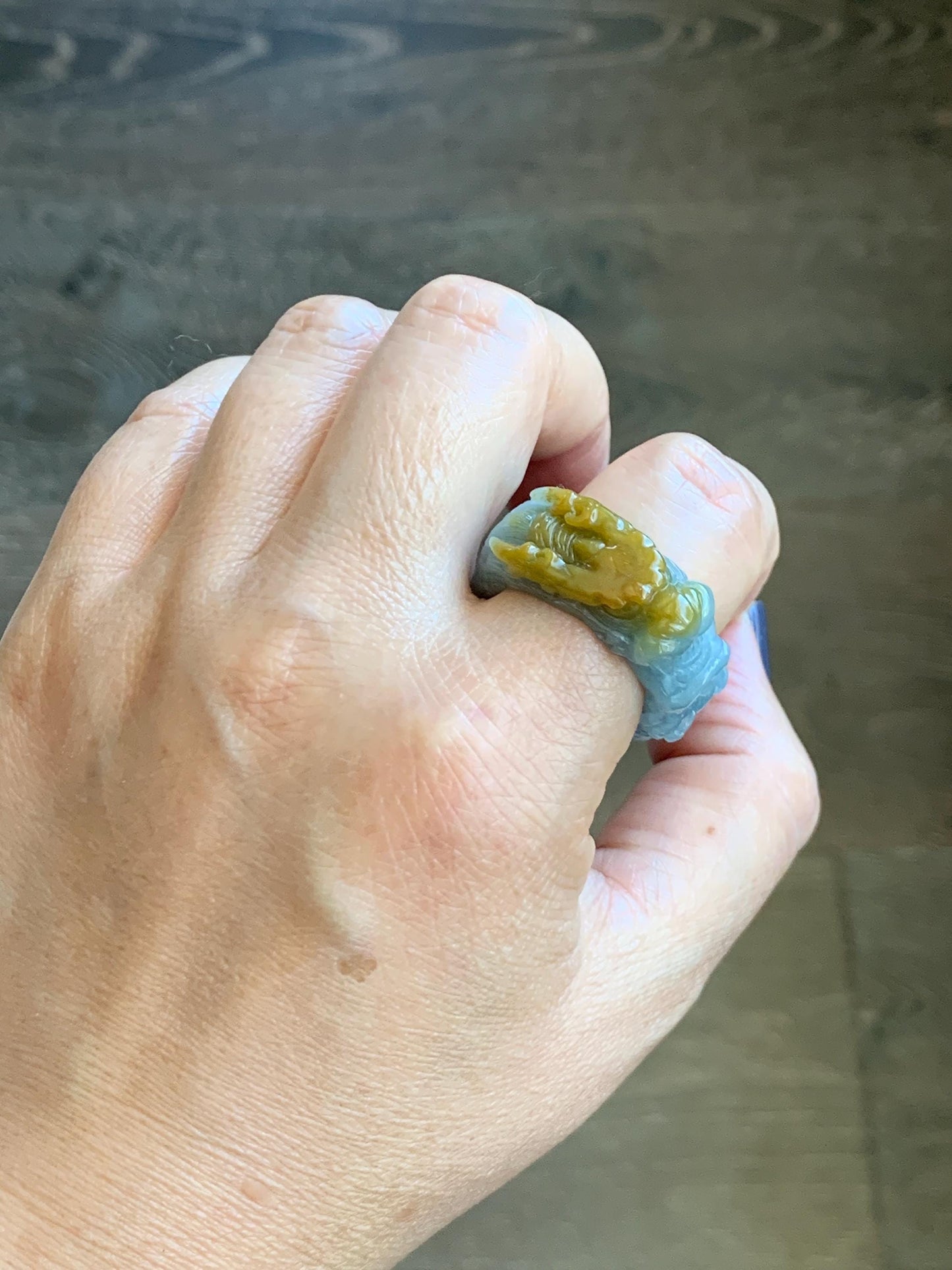 Natural Grade A Guatemalan Icy Translucent Dusty Blue Yellow Marbled Jadeite Carved Dragon Band Ring size 9.5 US 天然冰危浅蓝飘黄翡翠盘龙戒圈戒指扳指 TSW150