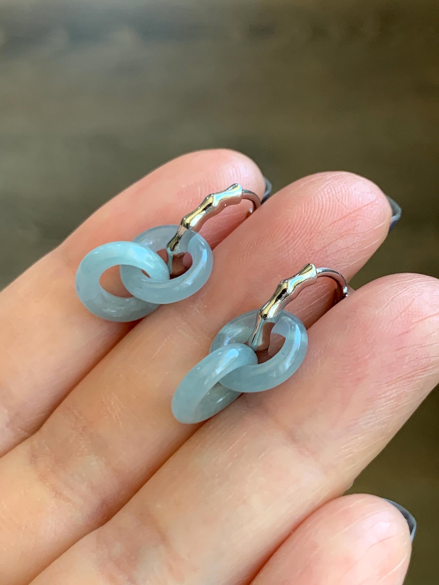 Natural Grade A Guatemalan Icy Translucent Pastel Dusty Blue Jadeite Interlocking Rings Hoop Earrings White Gold Plated 天然冰危淡蓝翡翠环环相扣耳包 HHZ76