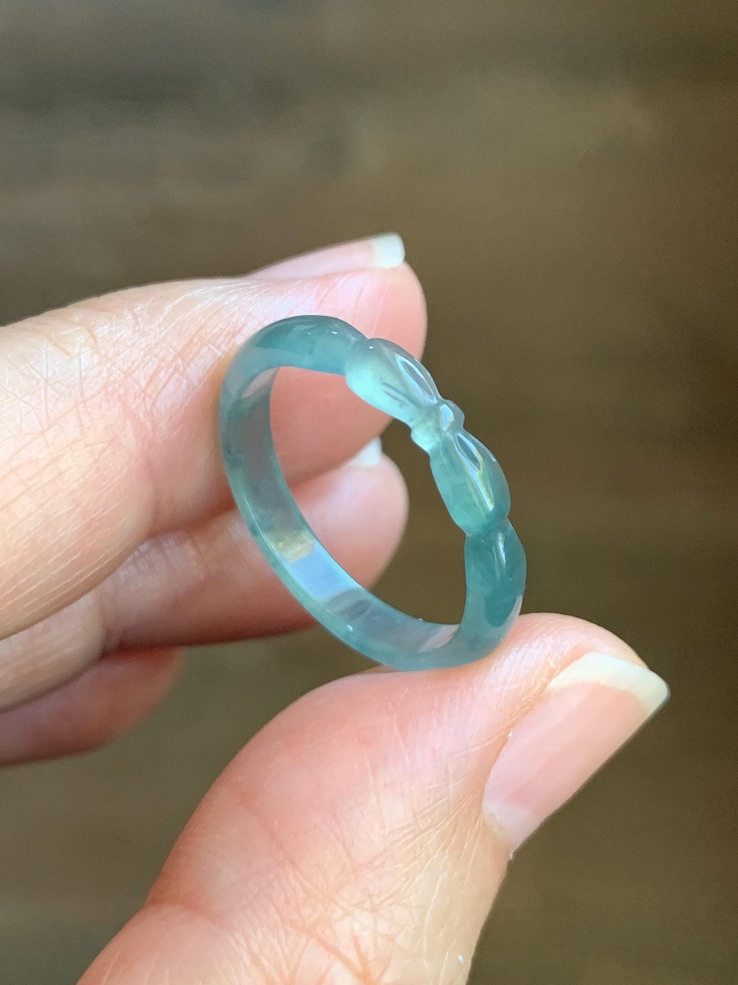 Natural Grade A Guatemalan Icy Highly Translucent Teal Blue Jade Jadeite Carved Bow Band Ring Size 7.75 US 天然冰危起光蓝绿翡翠蝴蝶结戒圈 WHD55E