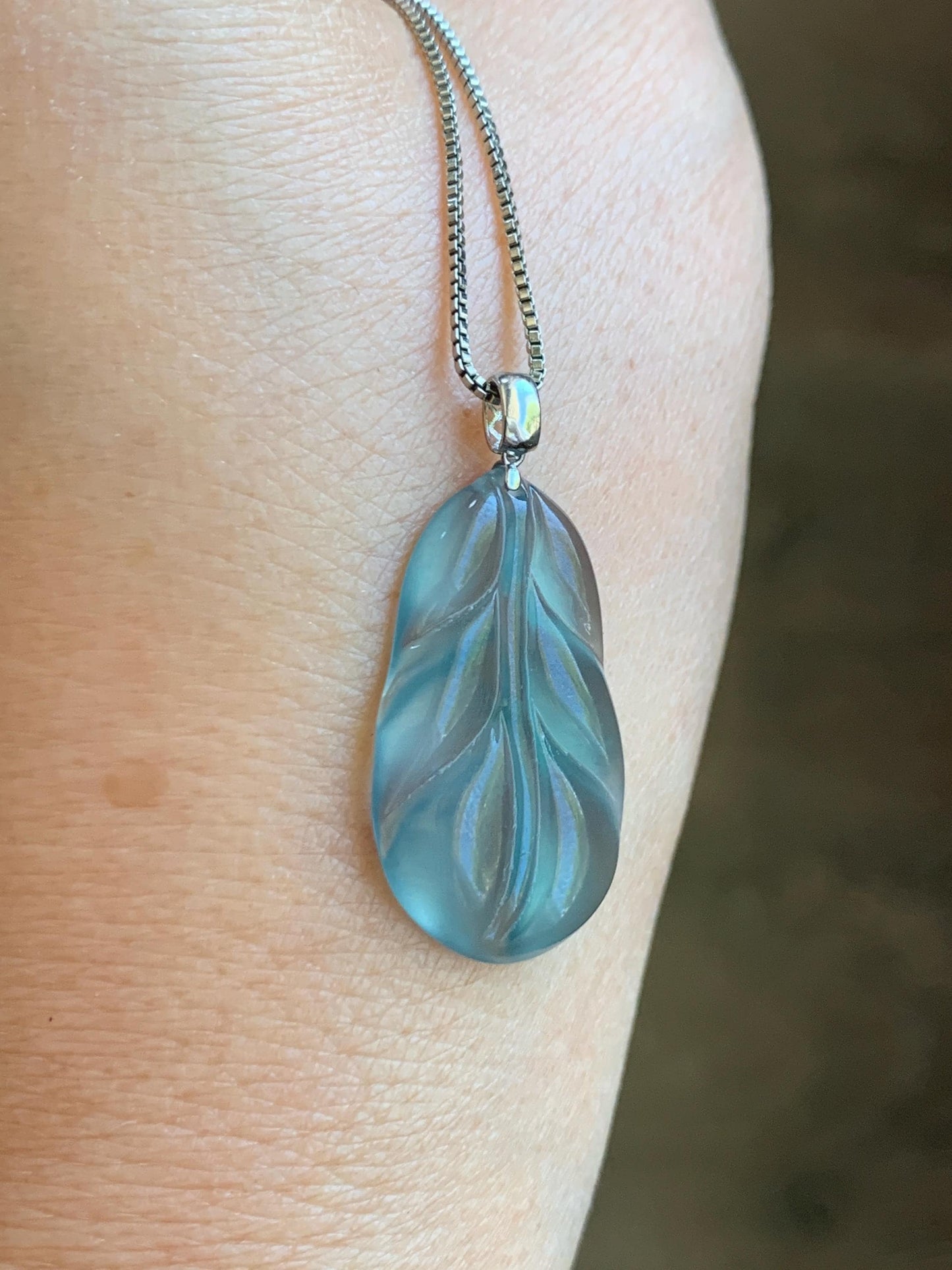 Natural Grade A Guatemalan Premium Icy Highly Translucent Teal Blue Jade Jadeite Leaf Pendant 18K White Gold 3g 天然老种高冰危蓝翡翠叶子大业有成吊坠 XKY336A