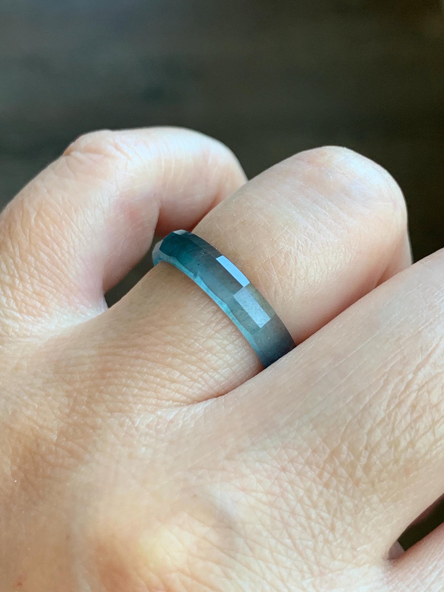 Natural Grade A Guatemalan Icy Highly Translucent Aegean Blue Jade Jadeite Faceted Band Ring Size 7.75 US 天然冰危牛仔蓝起光翡翠切割面戒圈 QGM80-B