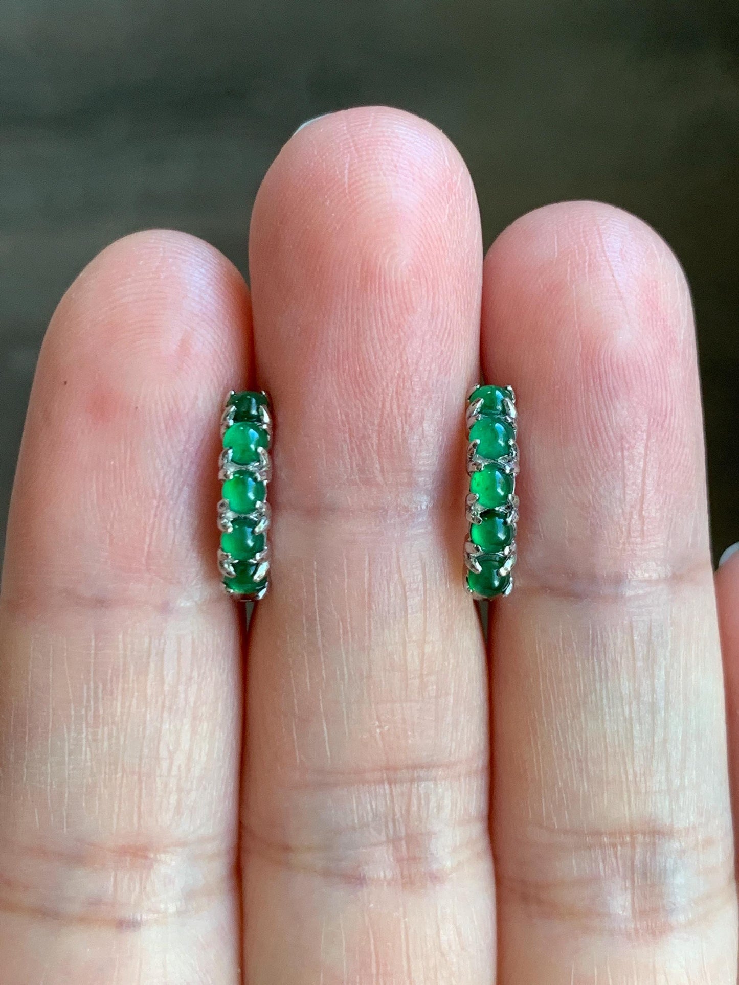 Natural Guatemalan Grade A Icy Highly Translucent Vibrant Green Jade Jadeite Hoop Huggie Earrings Sterling Silver 天然冰危绿起光翡翠银镶耳包 LEB180