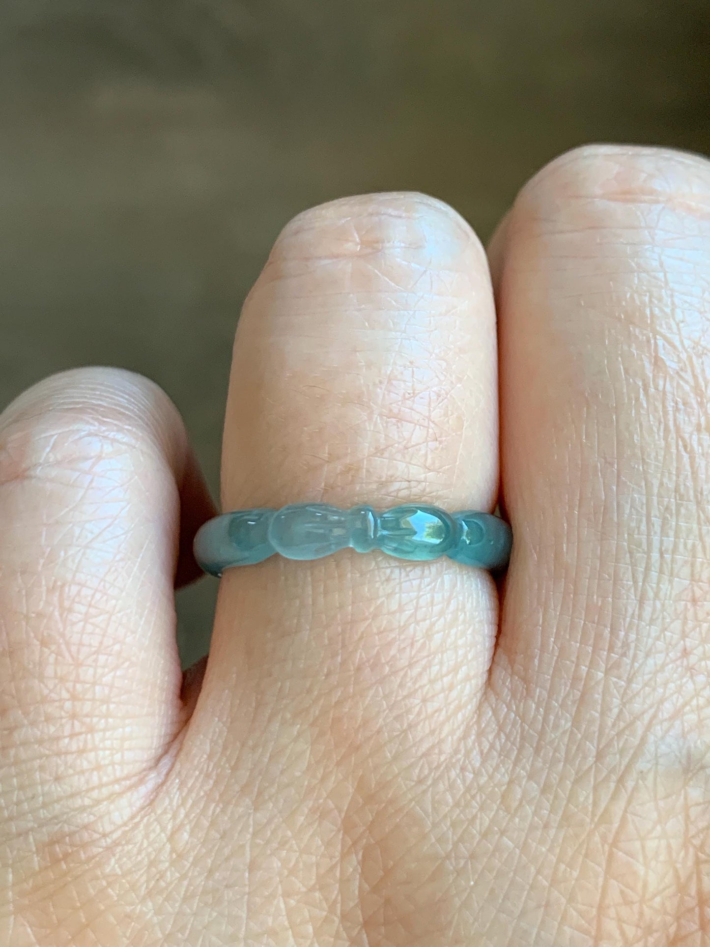 Natural Grade A Guatemalan Icy Highly Translucent Teal Blue Jade Jadeite Carved Bow Band Ring Size 7.75 US 天然冰危起光蓝绿翡翠蝴蝶结戒圈 WHD55E