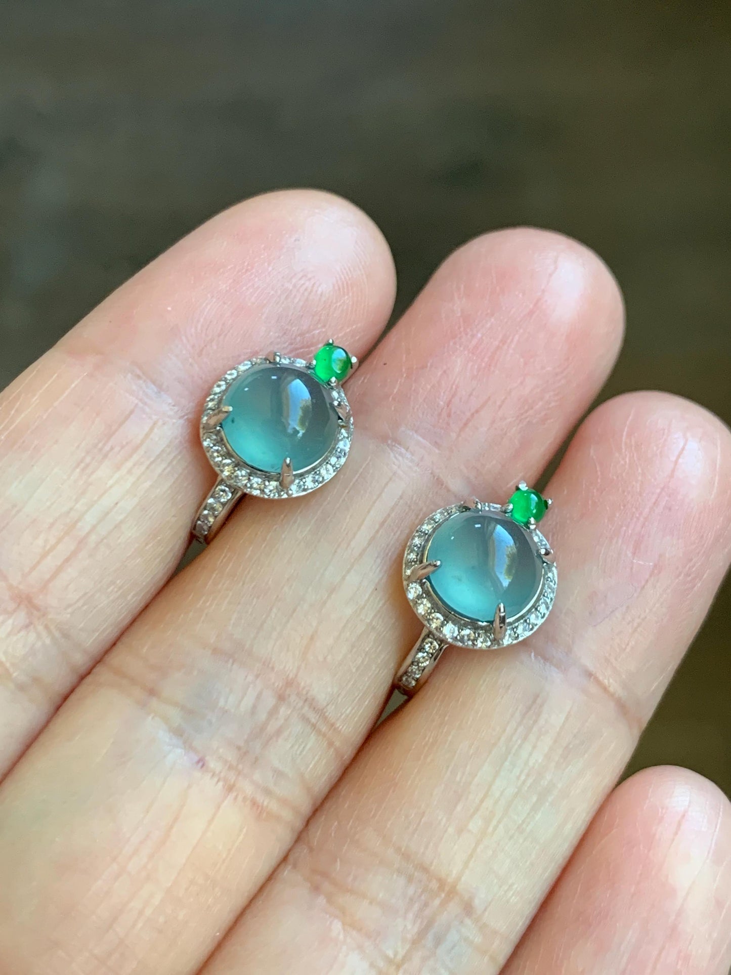Natural Grade A Guatemalan Icy Highly Translucent Light Teal Blue Jade Jadeite Halo Huggie Earrings Sterling Silver 天然冰危起光淡蓝翡翠镶嵌耳包 DLE120