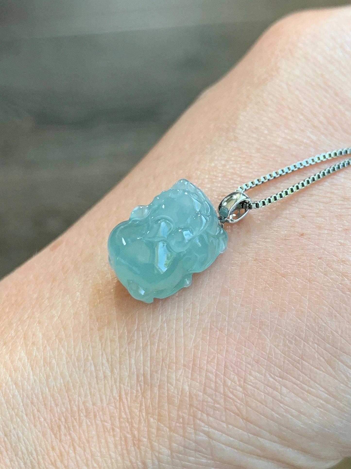 Natural Grade A Guatemalan Icy highly Translucent Gelatinous Teal Blue Jadeite Pudgy Pixiu Pendant 18K White Gold 天然老种冰危蓝起胶翡翠小貔貅吊坠 JGP160B