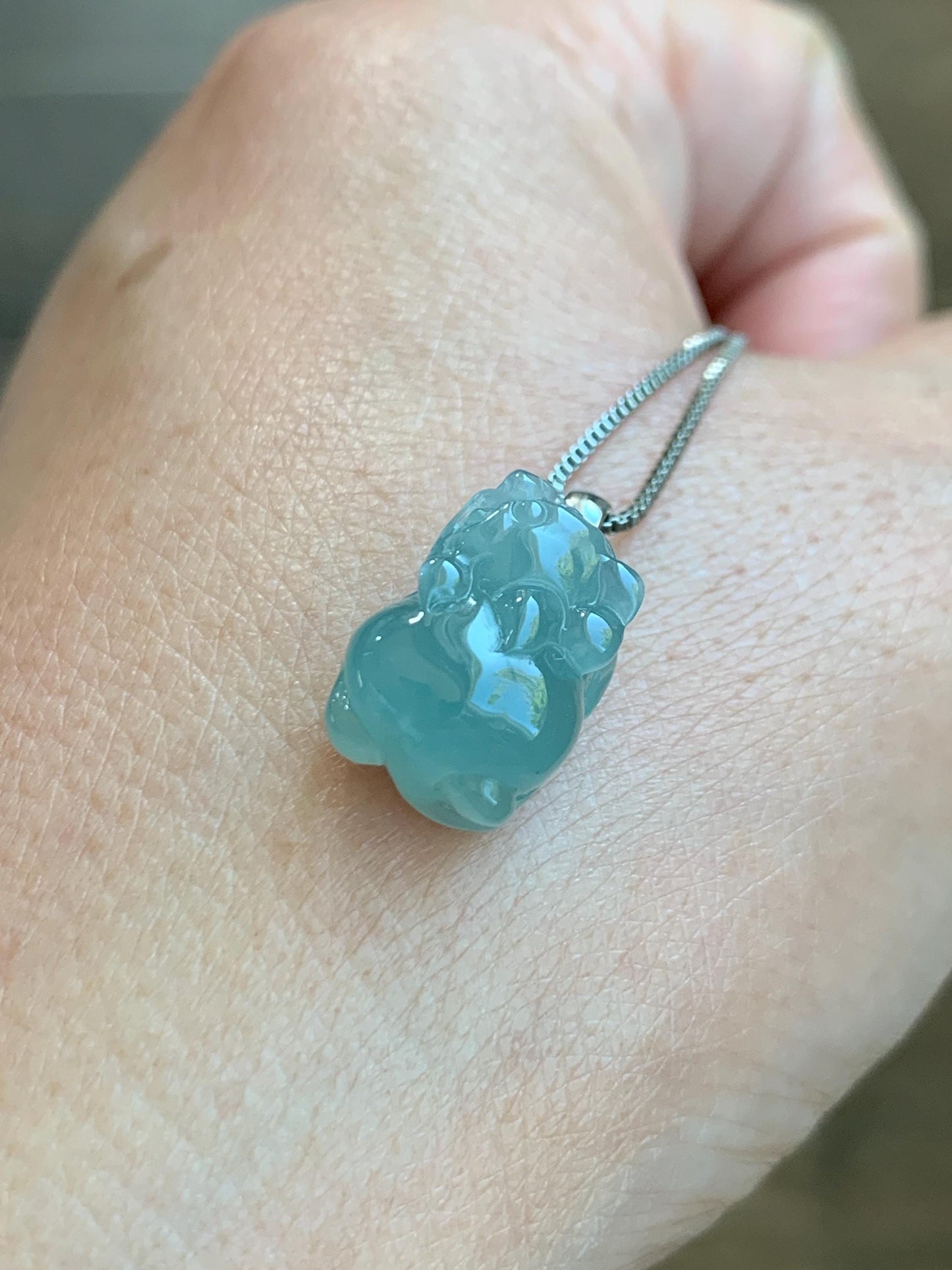 Natural Grade A Guatemalan Icy highly Translucent Gelatinous Teal Blue Jadeite Pudgy Pixiu Pendant 18K White Gold 天然老种冰危蓝起胶翡翠小貔貅吊坠 JGP160B