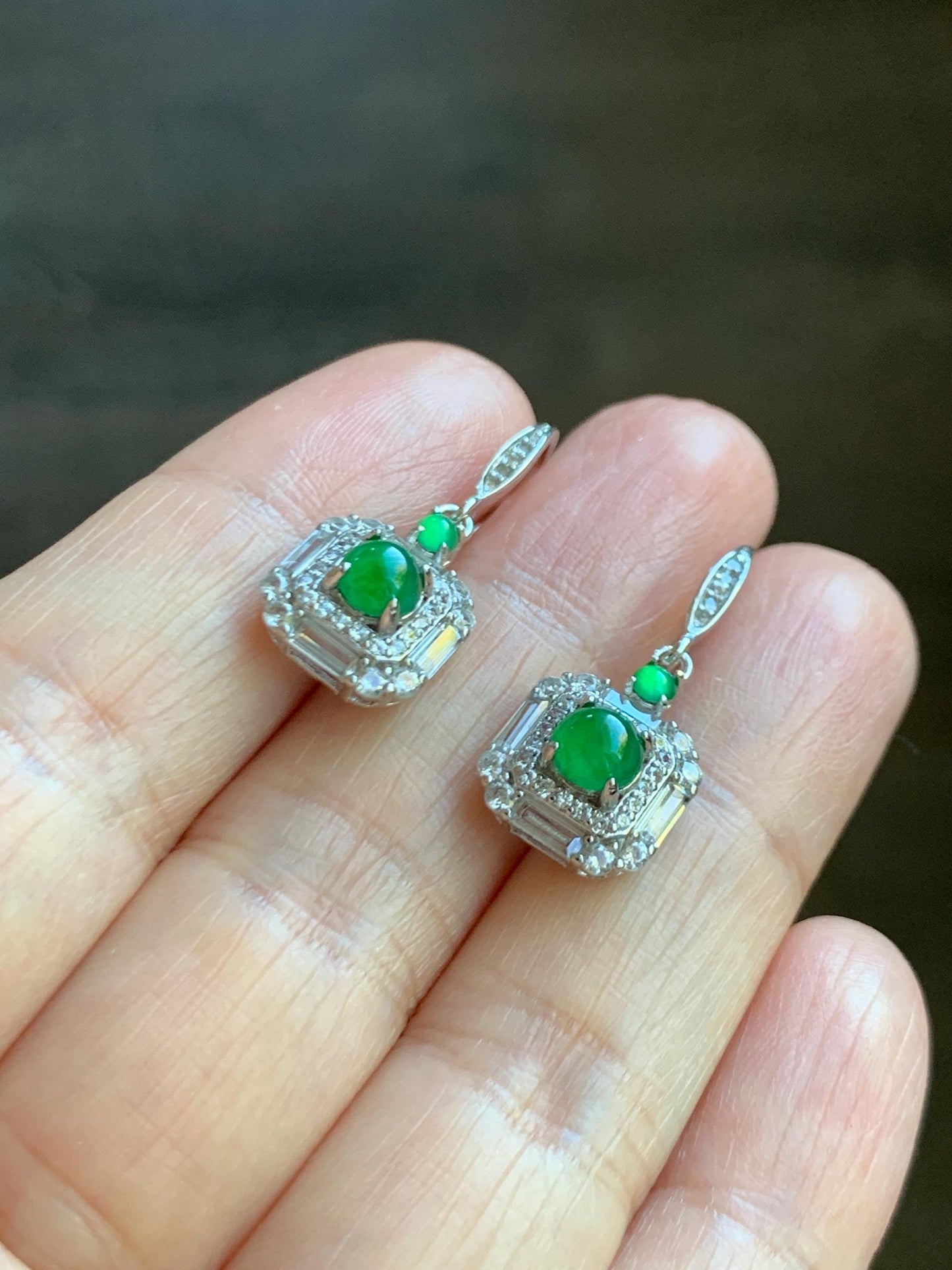 Natural Grade A Guatemalan Icy Translucent Vibrant Green Jade Jadeite Art Deco Style Dangle Earrings Sterling Silver 天然冰危绿翡翠银镶耳钩 ADED88
