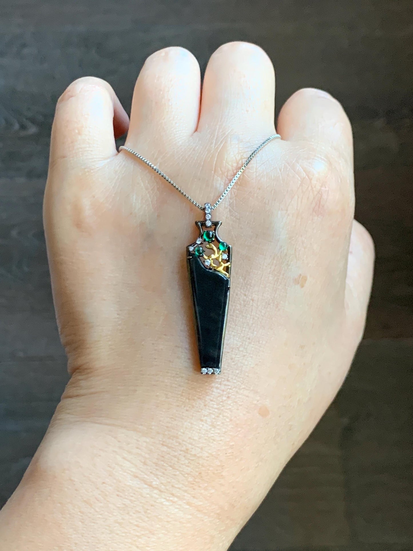 Natural Grade A Guatemalan Icy Highly Translucent Wuji Jadeite Wu Shi Pai Vase Pendant Sterling Silver 3g 天然冰胶危乌鸡翡翠无事牌镶嵌花瓶吊坠 WJP180