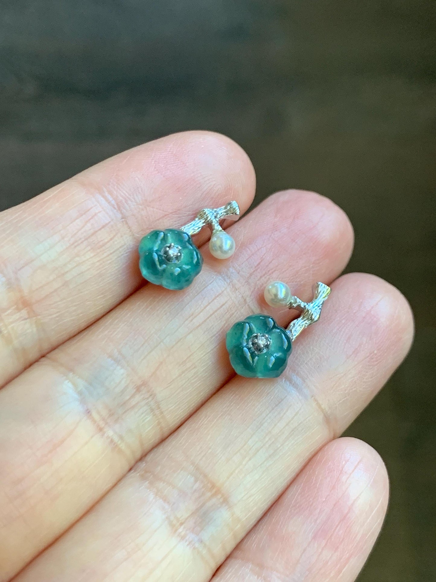 Natural Grade A Guatemalan Icy Translucent Teal Blue Jade Jadeite Cherry Blossom Stud Earrings Sterling Silver 天然冰危深蓝翡翠梅花银镶耳钉 XKMH120S