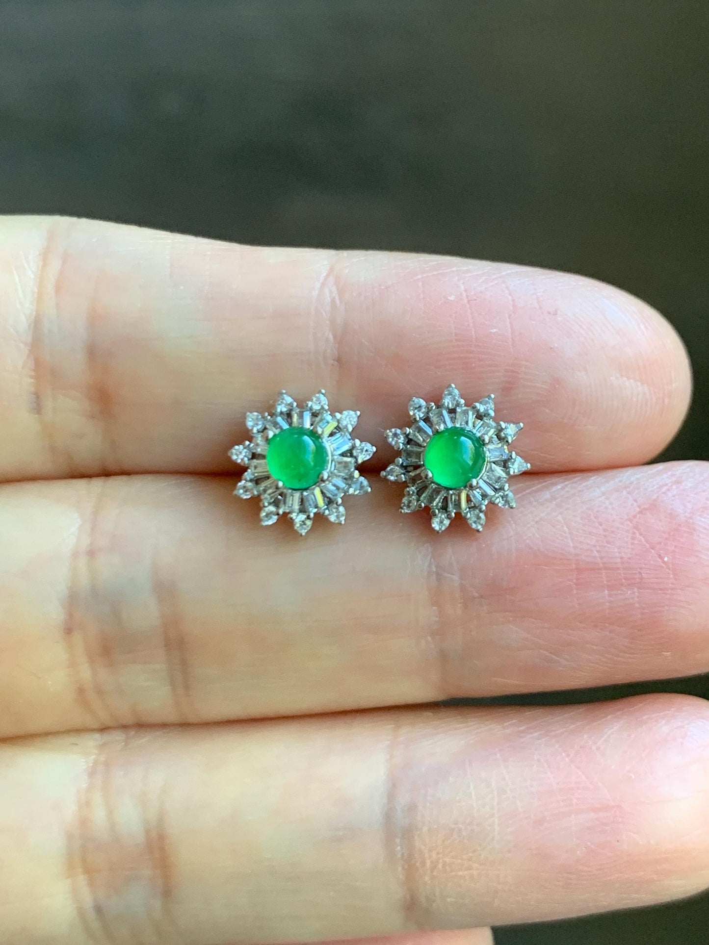 Natural Guatemalan Grade A Icy Translucent Vibrant Green Jade Jadeite Snowflake Stud Earrings Sterling Silver 天然冰危绿翡翠镶嵌雪花耳钉 WXH66