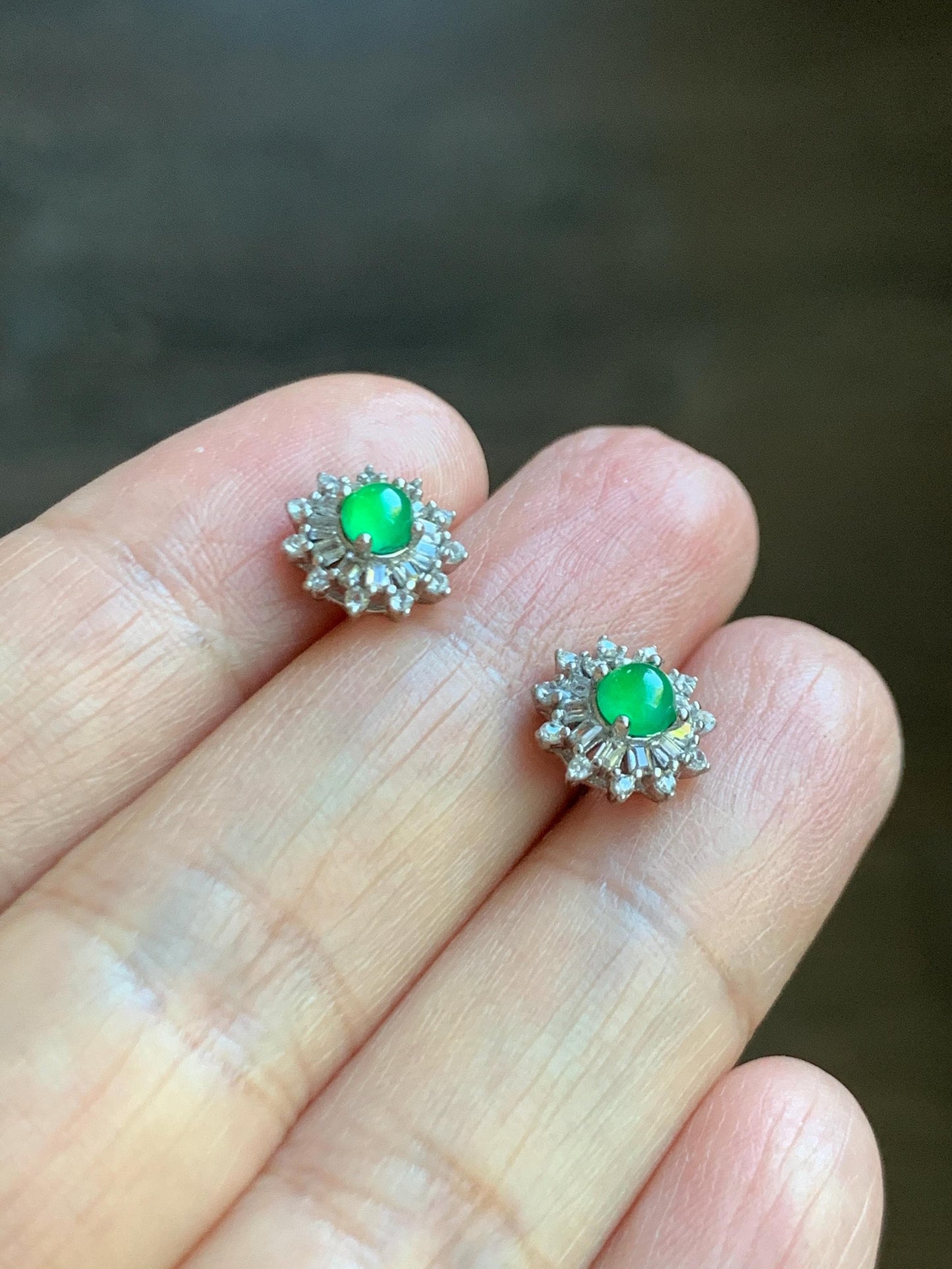 Natural Guatemalan Grade A Icy Translucent Vibrant Green Jade Jadeite Snowflake Stud Earrings Sterling Silver 天然冰危绿翡翠镶嵌雪花耳钉 WXH66