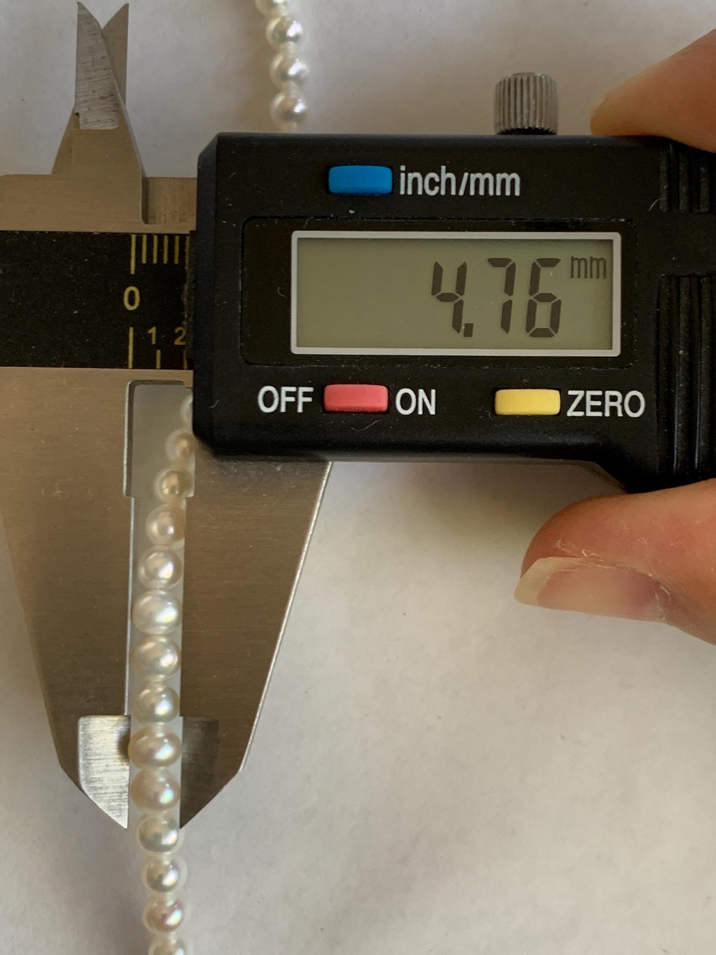 Natural Freshwater All-Nacre Metallica White Mini Round Pearls Beaded Necklace Sterling Silver 4-4.7mm 15.75”-16.5” 10g 天然淡水无核白珍珠项链 MWHZ560B