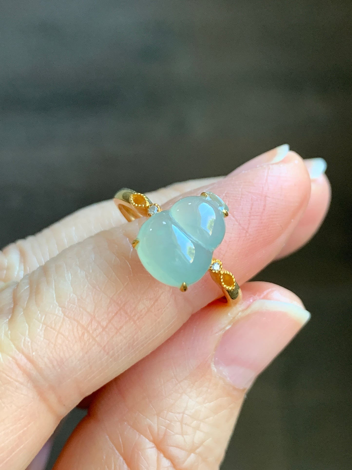 Certified Natural  Premium Light Green Jadeite Hulu Gourd Ring 18K Yellow Gold & Diamonds size 7 天然正冰晴底翡翠葫芦镶嵌钻石戒指