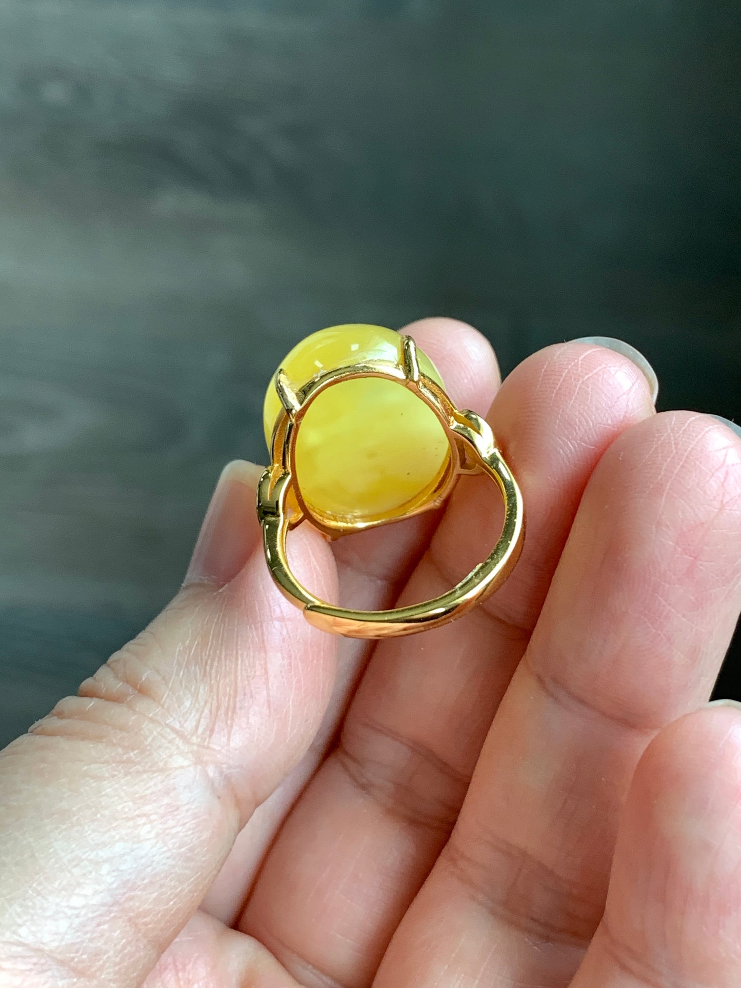 Natural Genuine Beewax Amber Large Oval Cabochon Sterling Silver Solitaire Ring Size 7 Adjustable 天然蜜蜡椭圆银镶戒指 MDD95-A