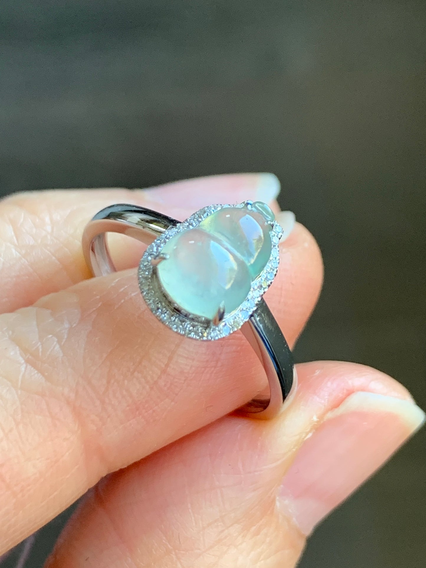Certified Natural  Premium Highly Translucent Jadeite Hulu Gourd Ring 18K White Gold & Diamonds Sz 7 天然正冰起光起钢白冰葫芦钻石镶嵌戒指