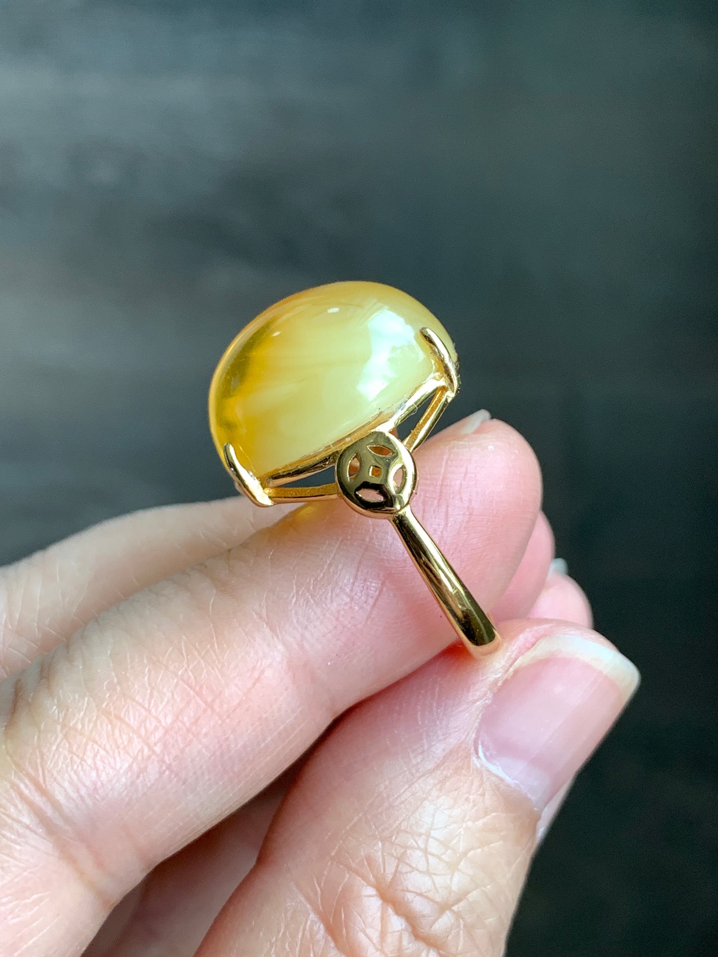 Natural Genuine Beewax Amber Large Oval Cabochon Sterling Silver Solitaire Ring Size 7 Adjustable 天然蜜蜡椭圆银镶戒指 MDD95-B