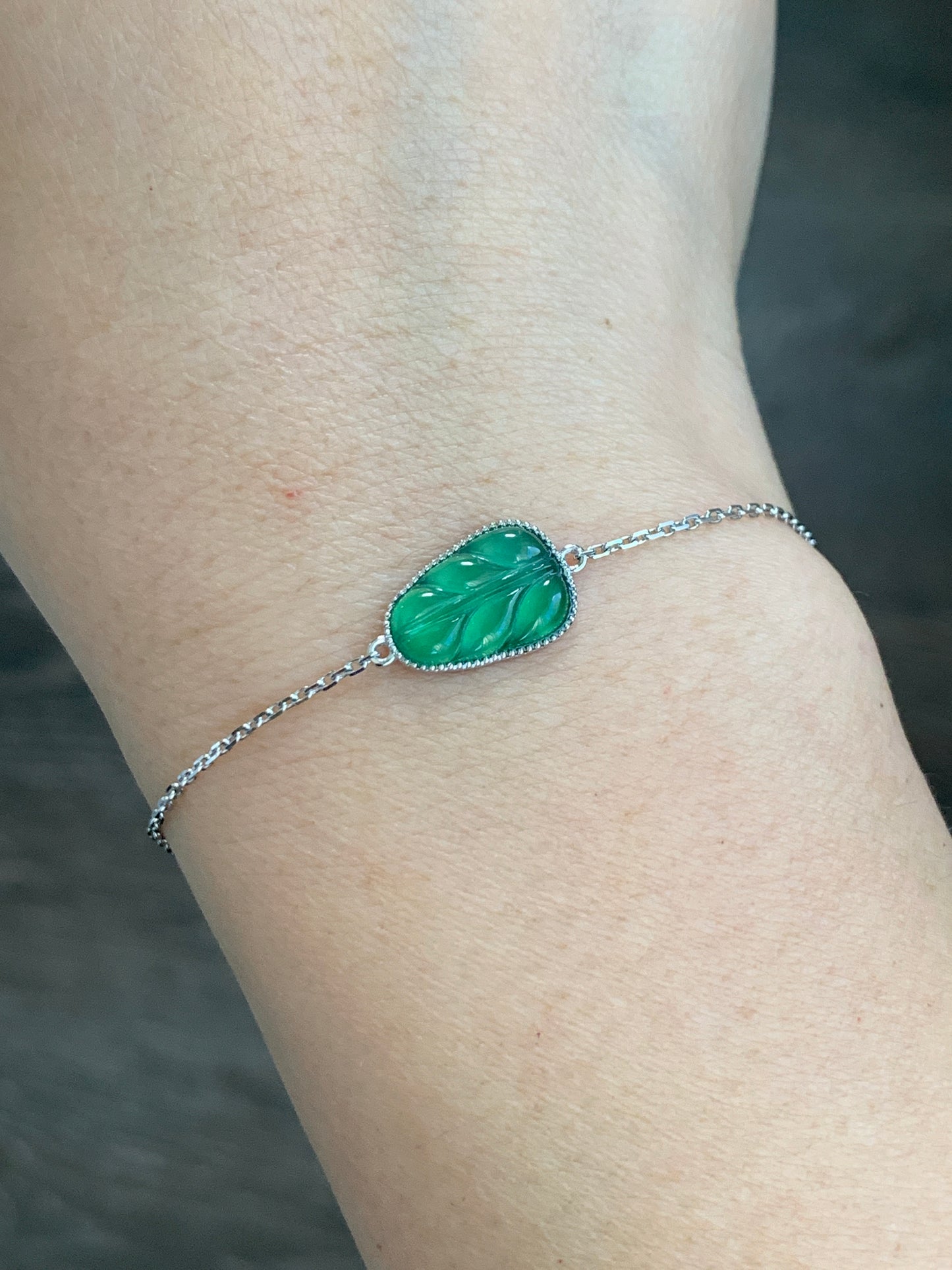 Certified Natural Grade A Guatemalan Green Jade Jadeite Carved Leaf Chain Bracelet 18K White Gold Adjustable 6-6.75” 1.81g 天然冰危绿翡翠叶子镶嵌手链