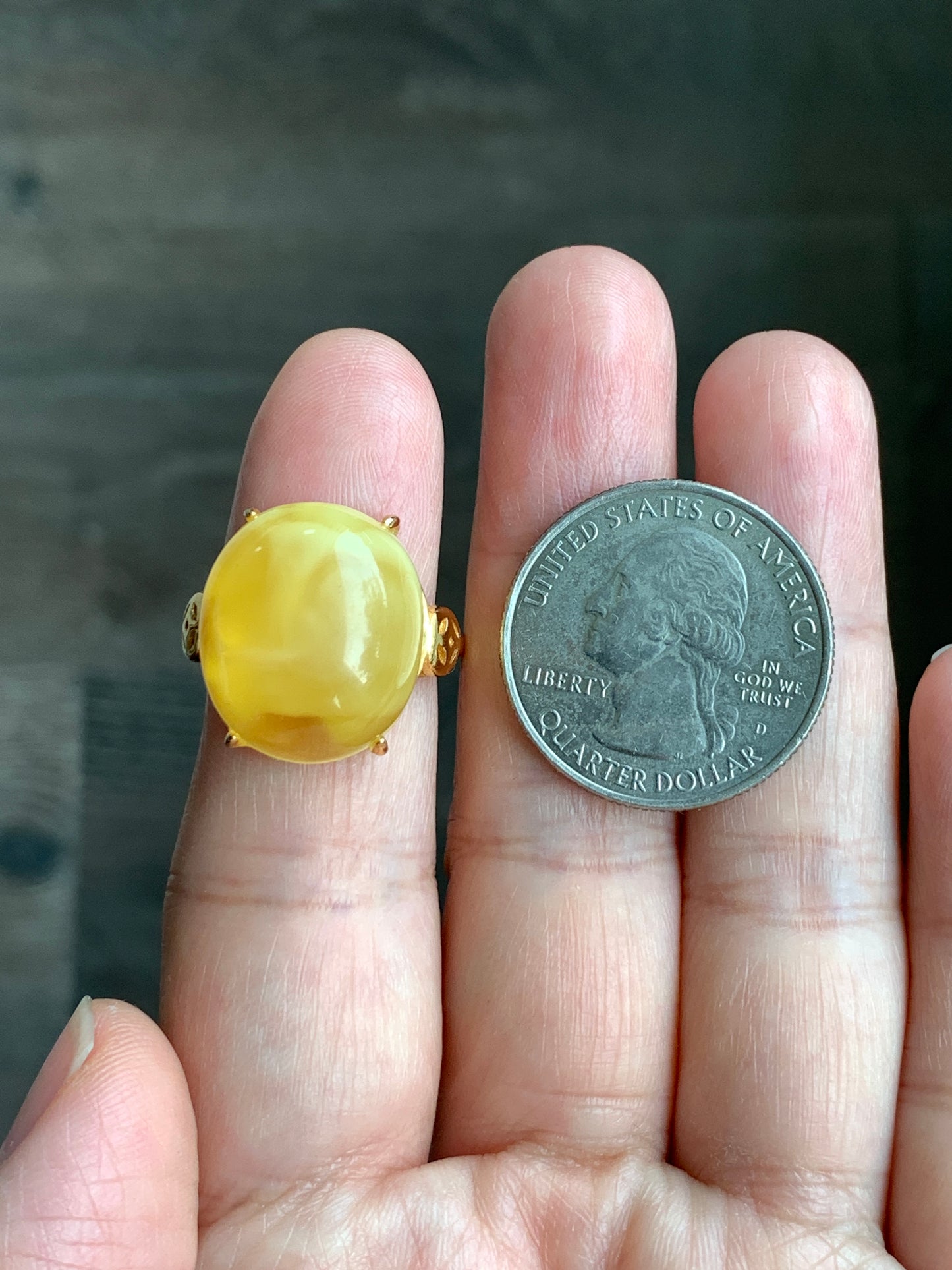 Natural Genuine Beewax Amber Large Oval Cabochon Sterling Silver Solitaire Ring Size 7 Adjustable 天然蜜蜡椭圆银镶戒指 MDD95-A