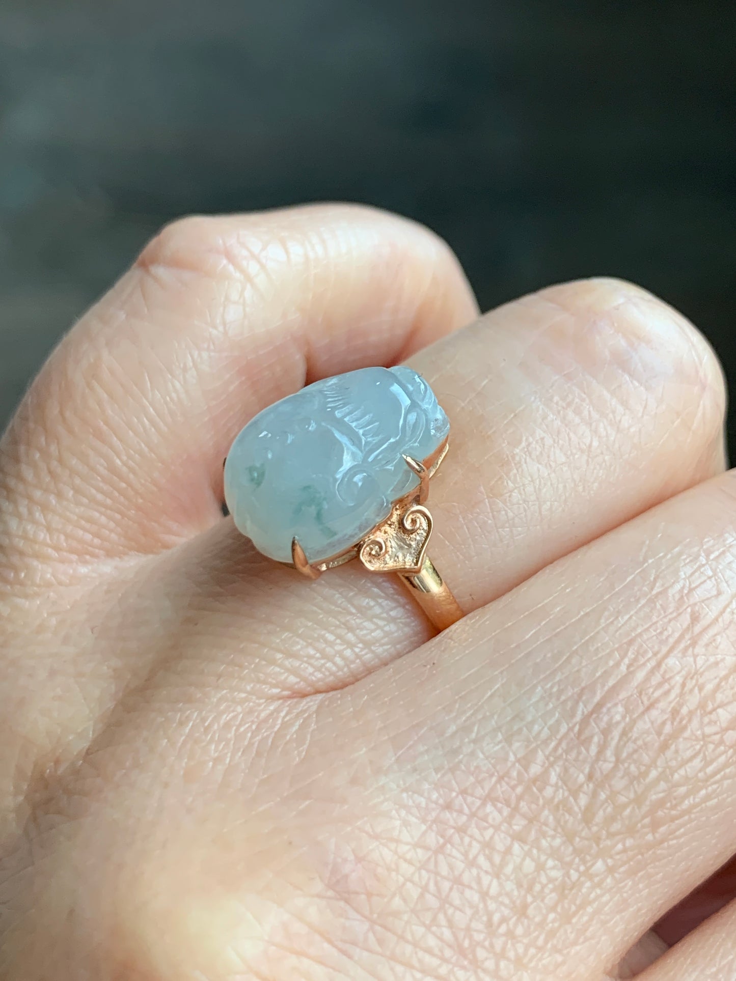 Certified Natural Grade A Icy Translucent Gelatinous Green Marbled Jadeite Pixiu Ring Size 7 18K Rose Gold  3.74g 天然冰淡晴底飘花翡翠貔貅镶嵌戒指 7065