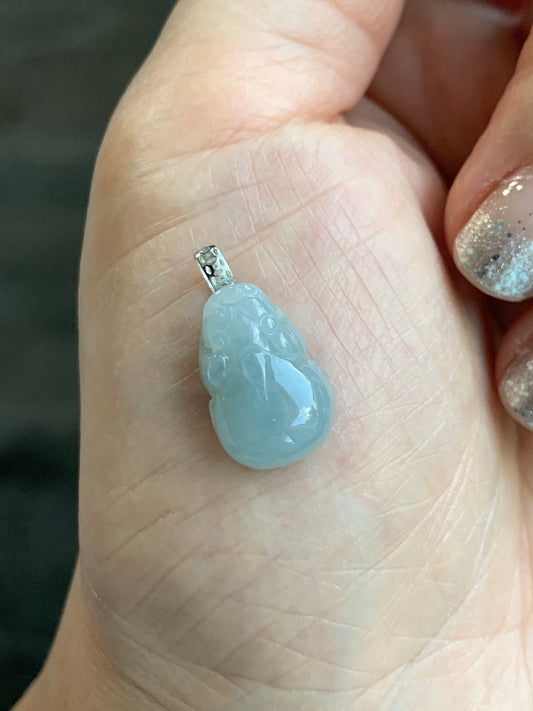 Natural Grade A Icy Translucent Gelatinous Pastel Dusty Blue Jade Jadeite Petite Pixiu Pendant 18K White Gold Bail 天然冰胶淡蓝翡翠貔貅吊坠 MTL250
