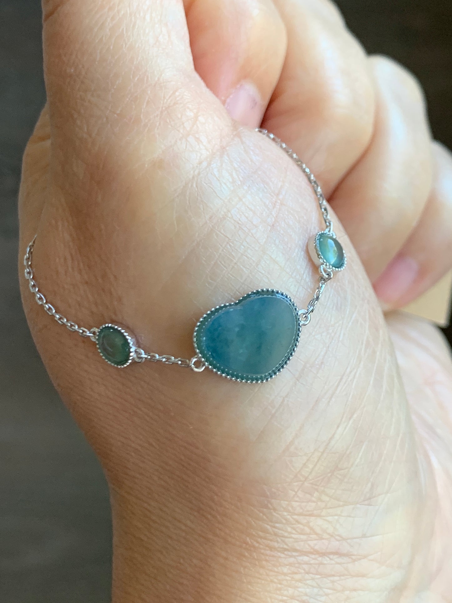 Certified Natural  Icy Translucent Teal Blue Jadeite Heart Bracelet 18K White Gold 5.75"-6.25” 天然湖水蓝翡翠爱心切割面白金手链