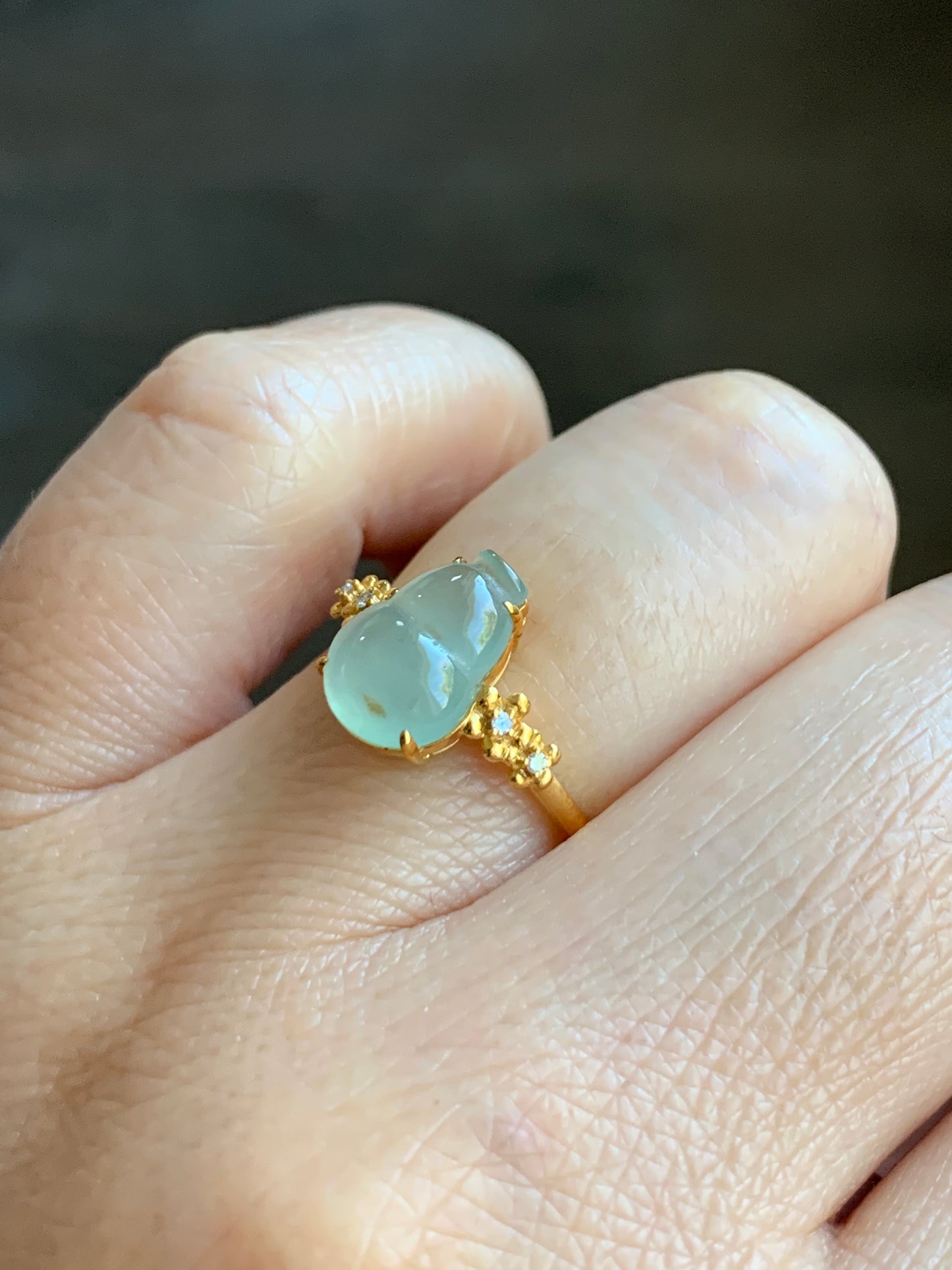 Certified Natural Grade A Premium Icy Translucent Light Green Jadeite Hulu Gourd Ring 18K Yellow Gold Diamonds Size 7 US 天然晴色翡翠葫芦钻石镶嵌戒指 7179