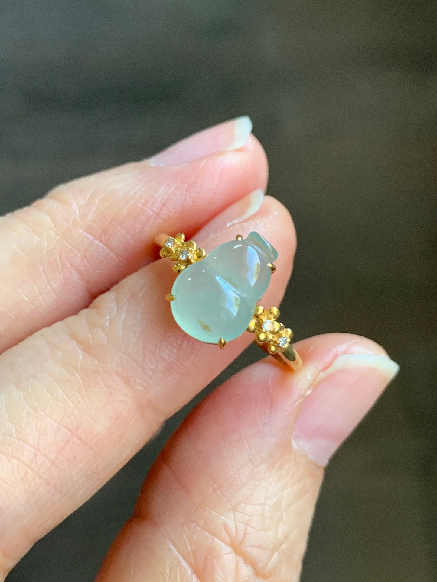 Certified Natural Grade A Premium Icy Translucent Light Green Jadeite Hulu Gourd Ring 18K Yellow Gold Diamonds Size 7 US 天然晴色翡翠葫芦钻石镶嵌戒指 7179
