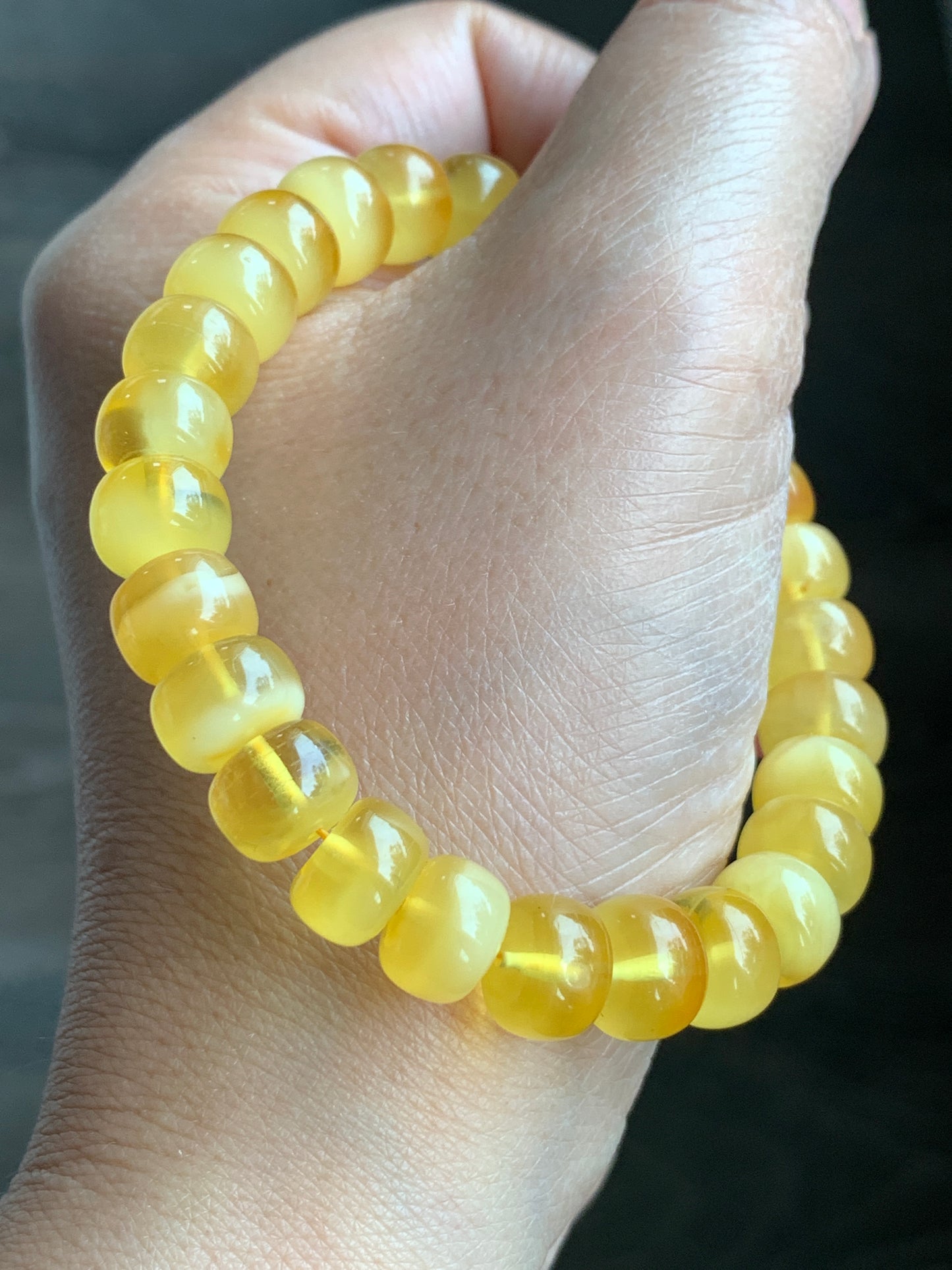Natural Genuine Beewax Amber Large Retro Drum Beads Beaded Bracelet Stretchy 7” 11.6 grams 天然蜜蜡琥珀老型珠手串 LXZ220